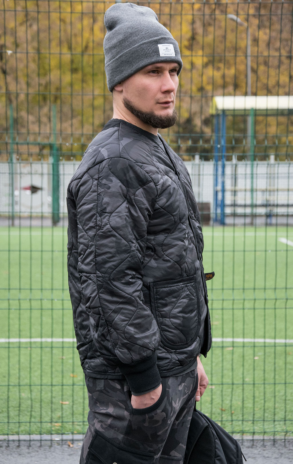 Куртка-подстёжка ALPHA INDUSTRIES M-65 CLASSIC с карманами и манжетами FW 21/22 m black woodland camo 