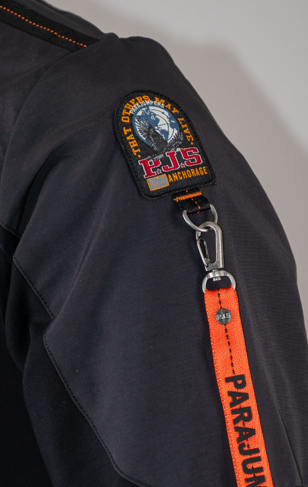 Толстовка комбинированная PARAJUMPERS JANGO SS 25 m black 