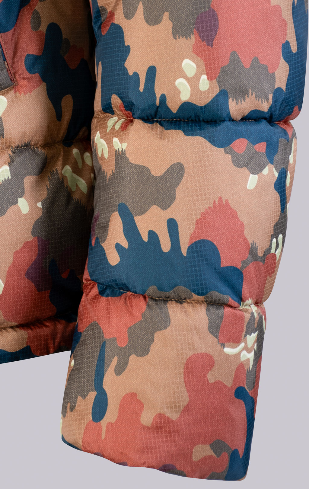 Куртка с капюшоном BLAUER BURTON ECO FW 25/26 tabacco swiss camo (C02153) 