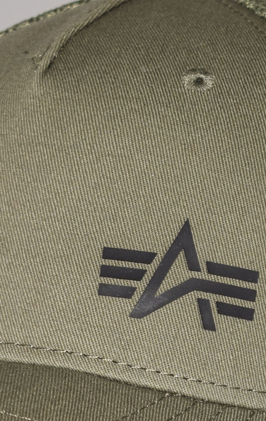 Бейсболка ALPHA INDUSTRIES TRUCKER CAP SMALL LOGO dark green 