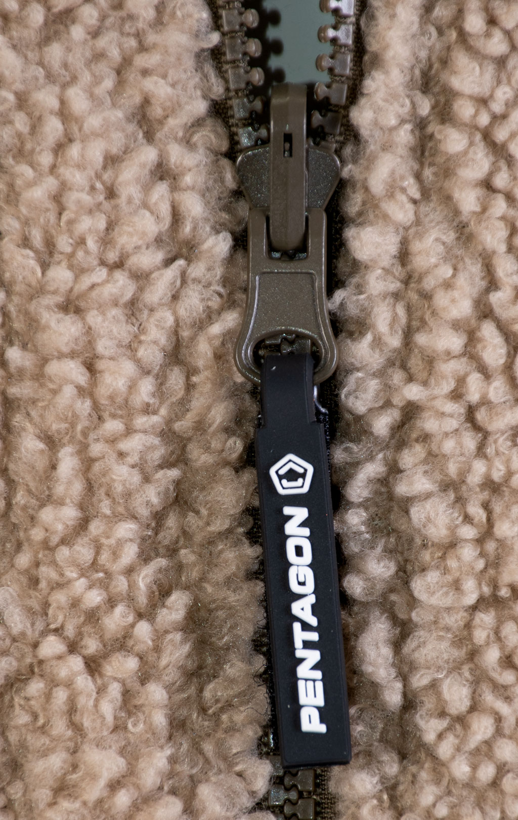 Куртка с капюшоном Pentagon SHERPA IANOS 2 in 1 флис khaki/06E-RAL7013 09057 