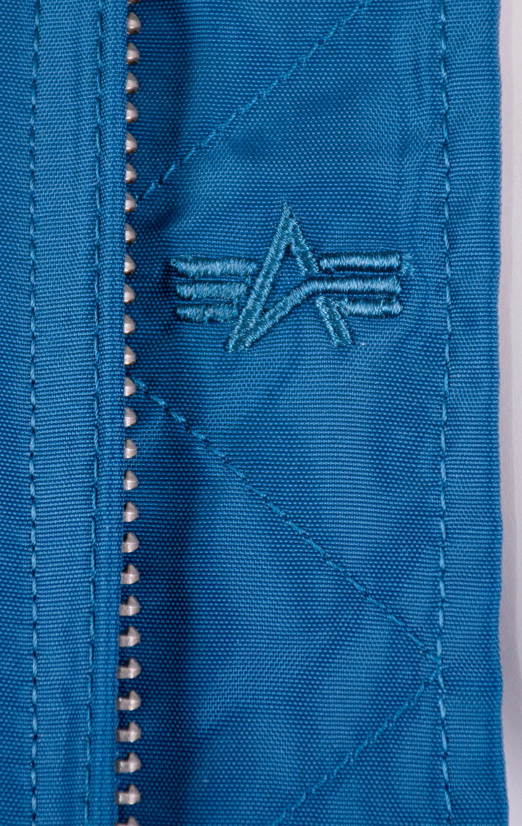 Ветровка-бомбер ALPHA INDUSTRIES MA-1 TT naval blue 