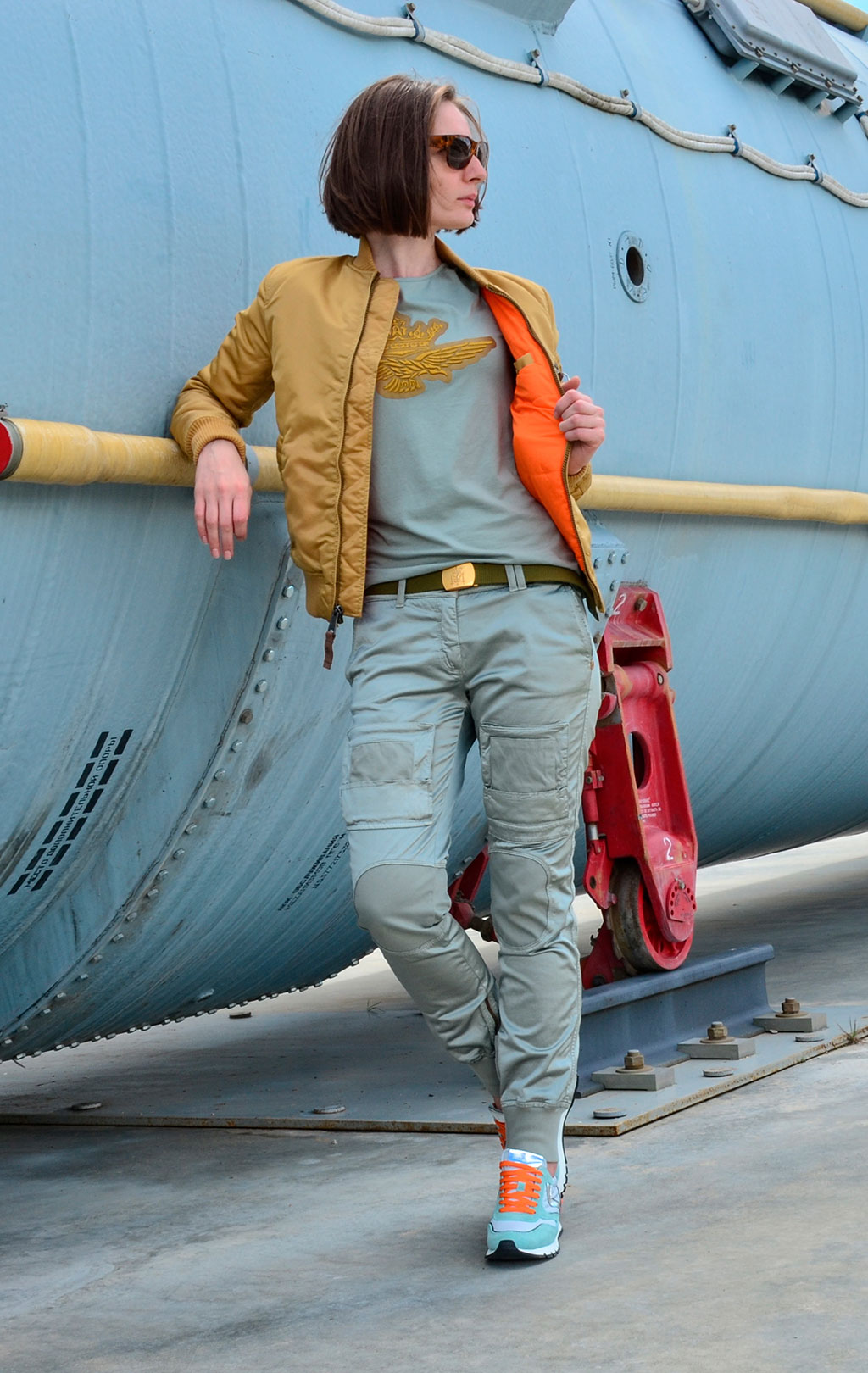 Женский бомбер ALPHA INDUSTRIES MA-1 VF 59 gold 