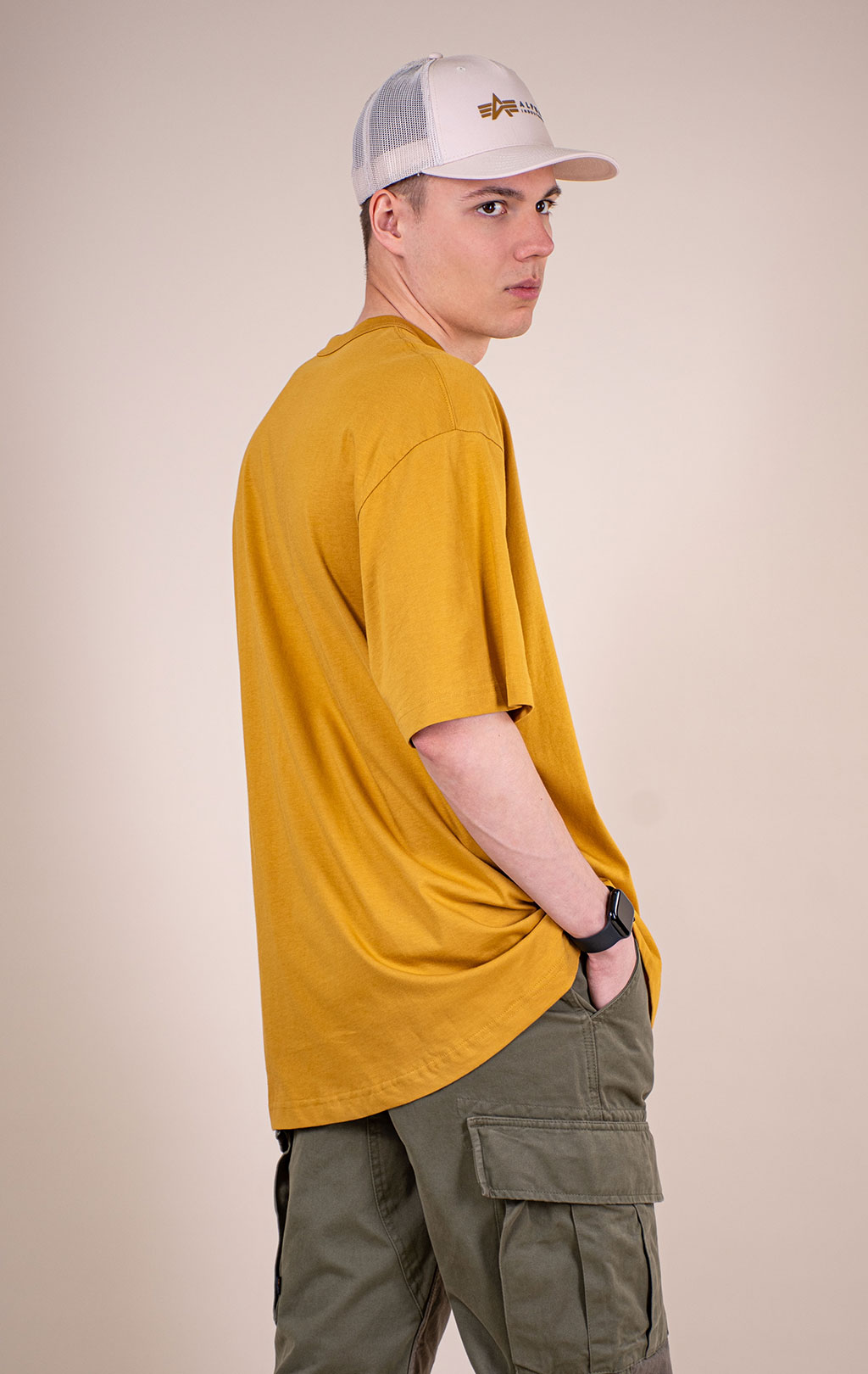 Футболка ALPHA INDUSTRIES RELAXED TEE SS 26 tumbleweed 