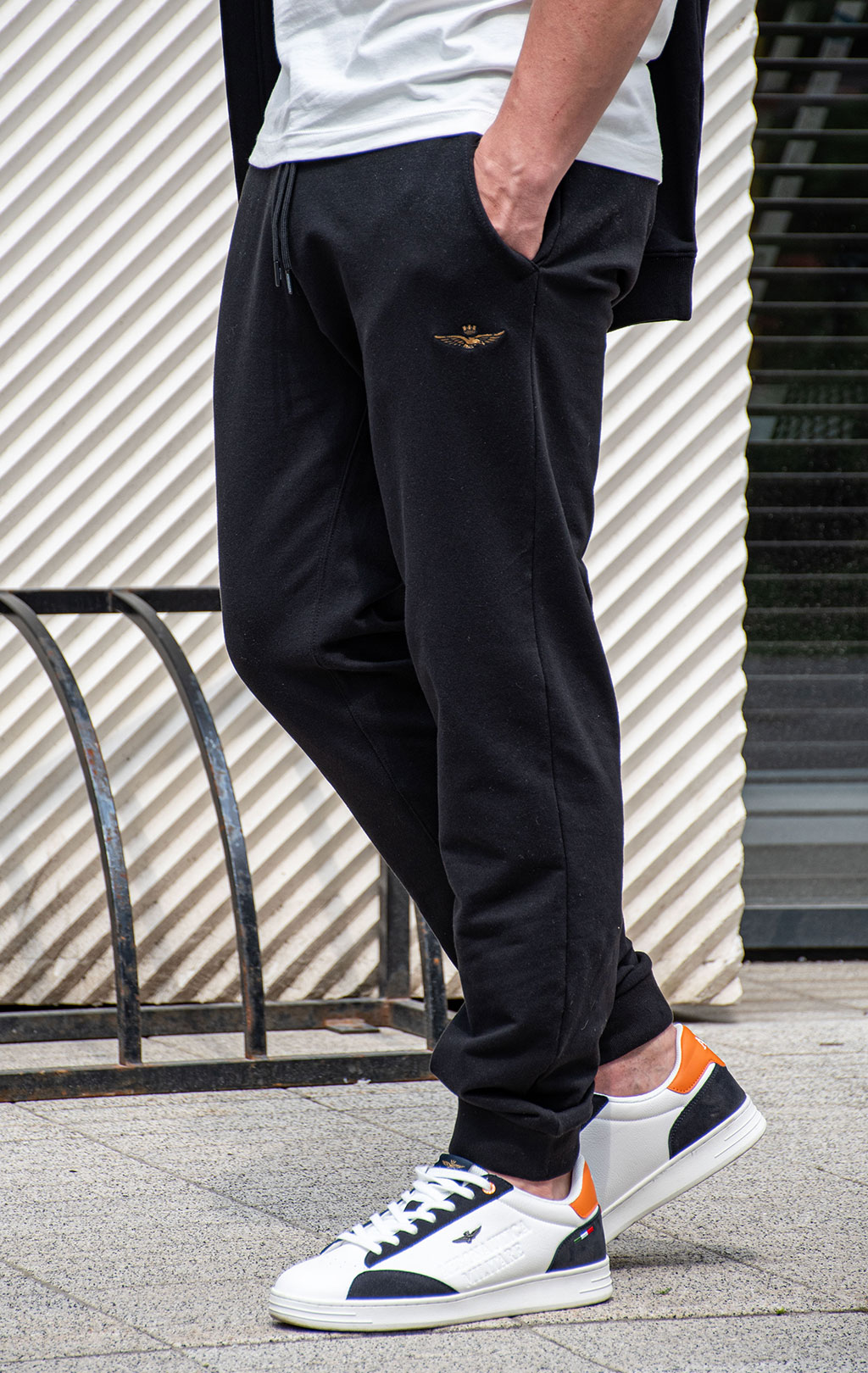 Брюки спортивные AERONAUTICA MILITARE FW 26/27/BD jet black (PF 1008) 