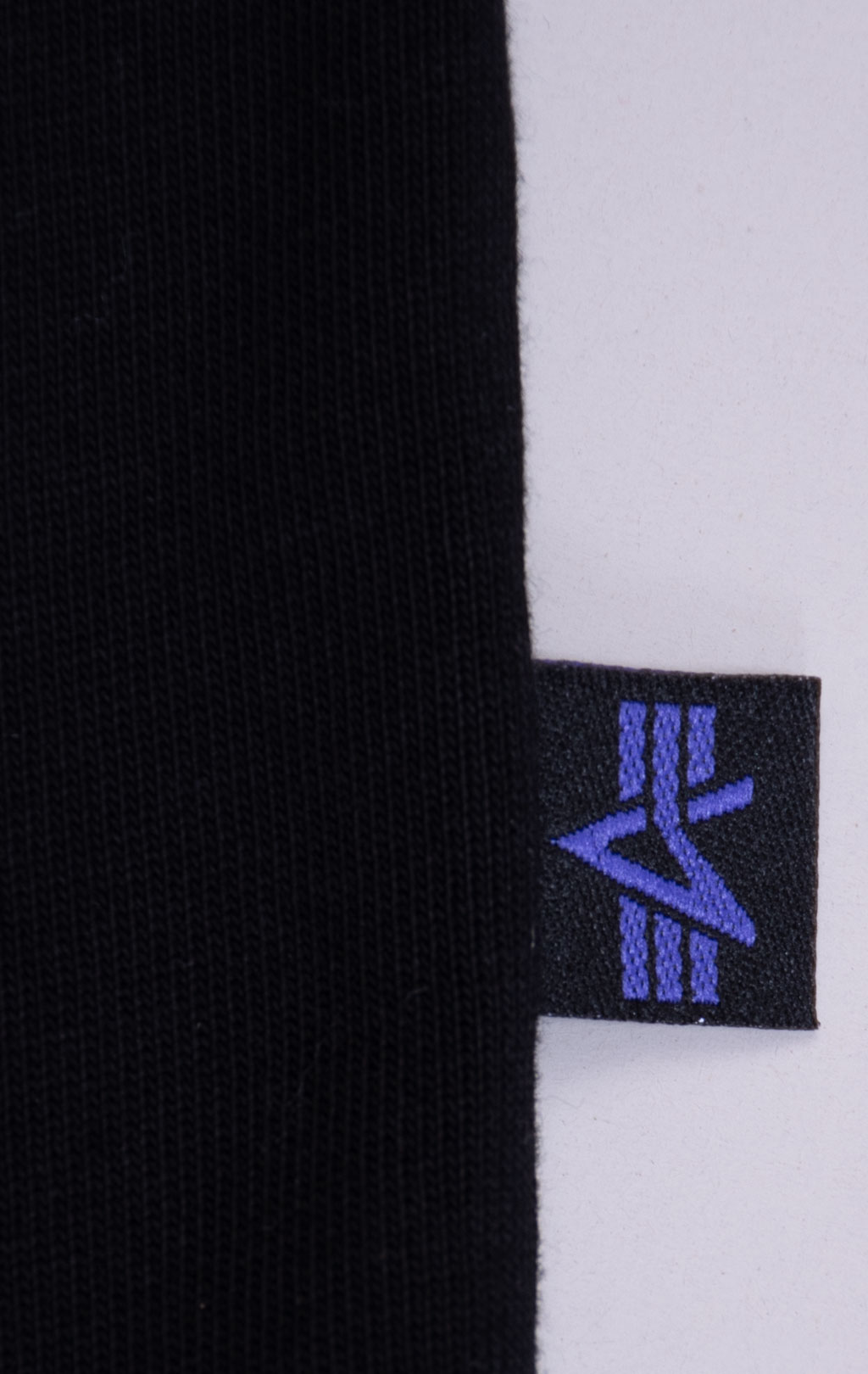 Футболка ALPHA INDUSTRIES BASE T black 