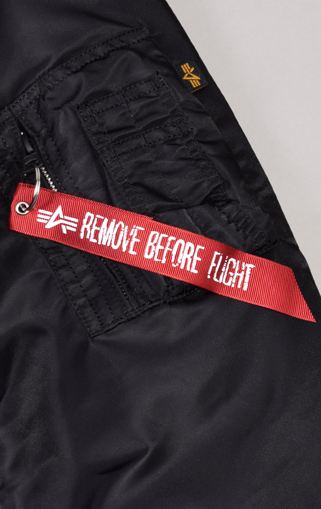Аляска короткая ALPHA INDUSTRIES 45P HOODED CUSTOM black/reflective 