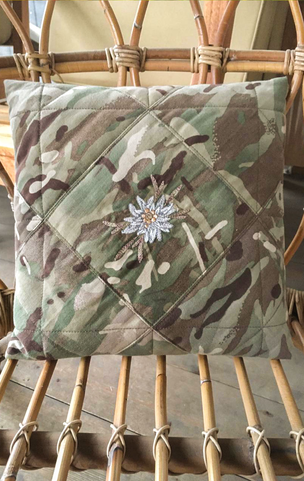 Чехол на подушку F'A VINTAGE REFASHIONED EDELWEISS mtp 32x32 