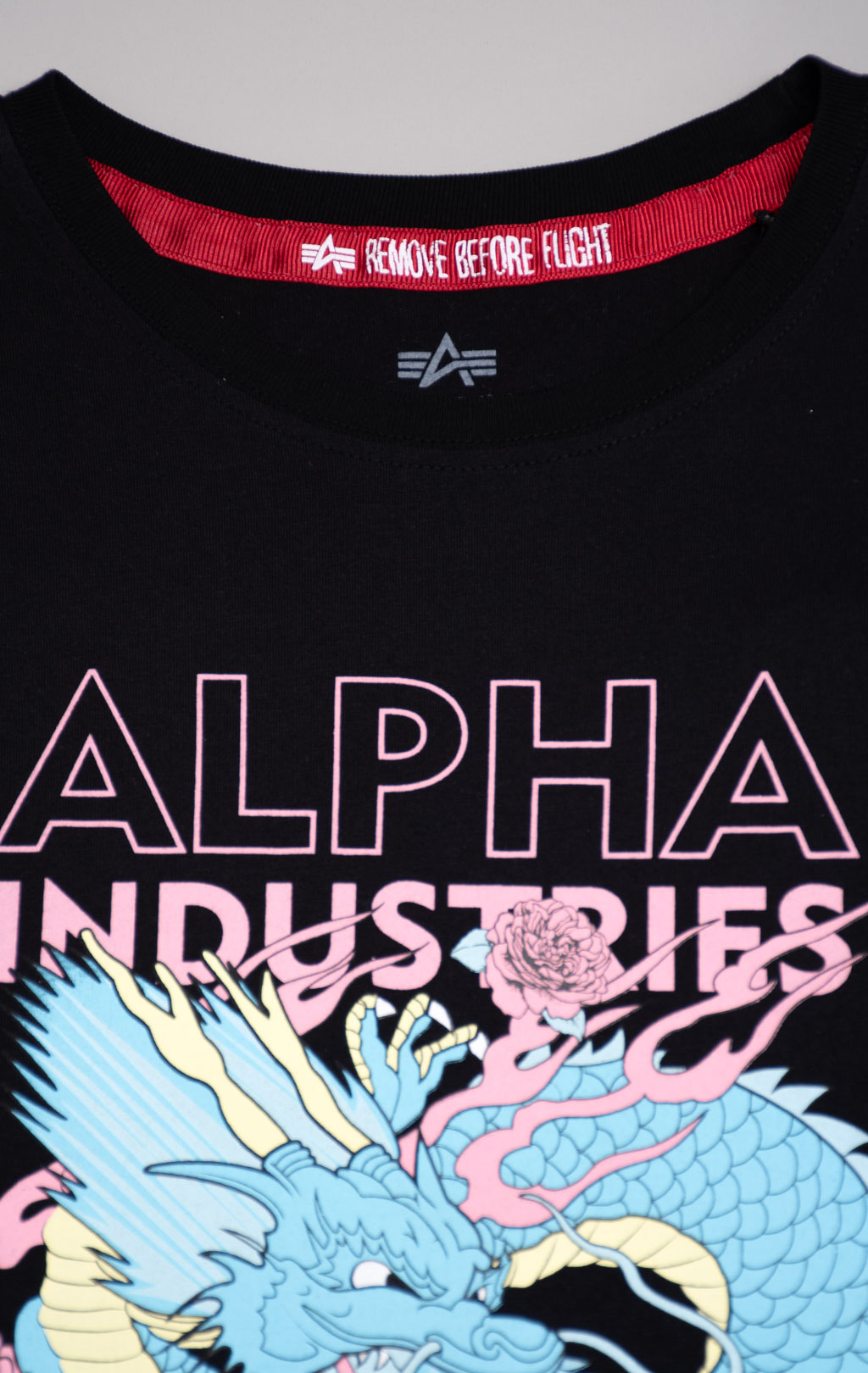 Женская футболка ALPHA INDUSTRIES HERITAGE DRAGON плотная black 