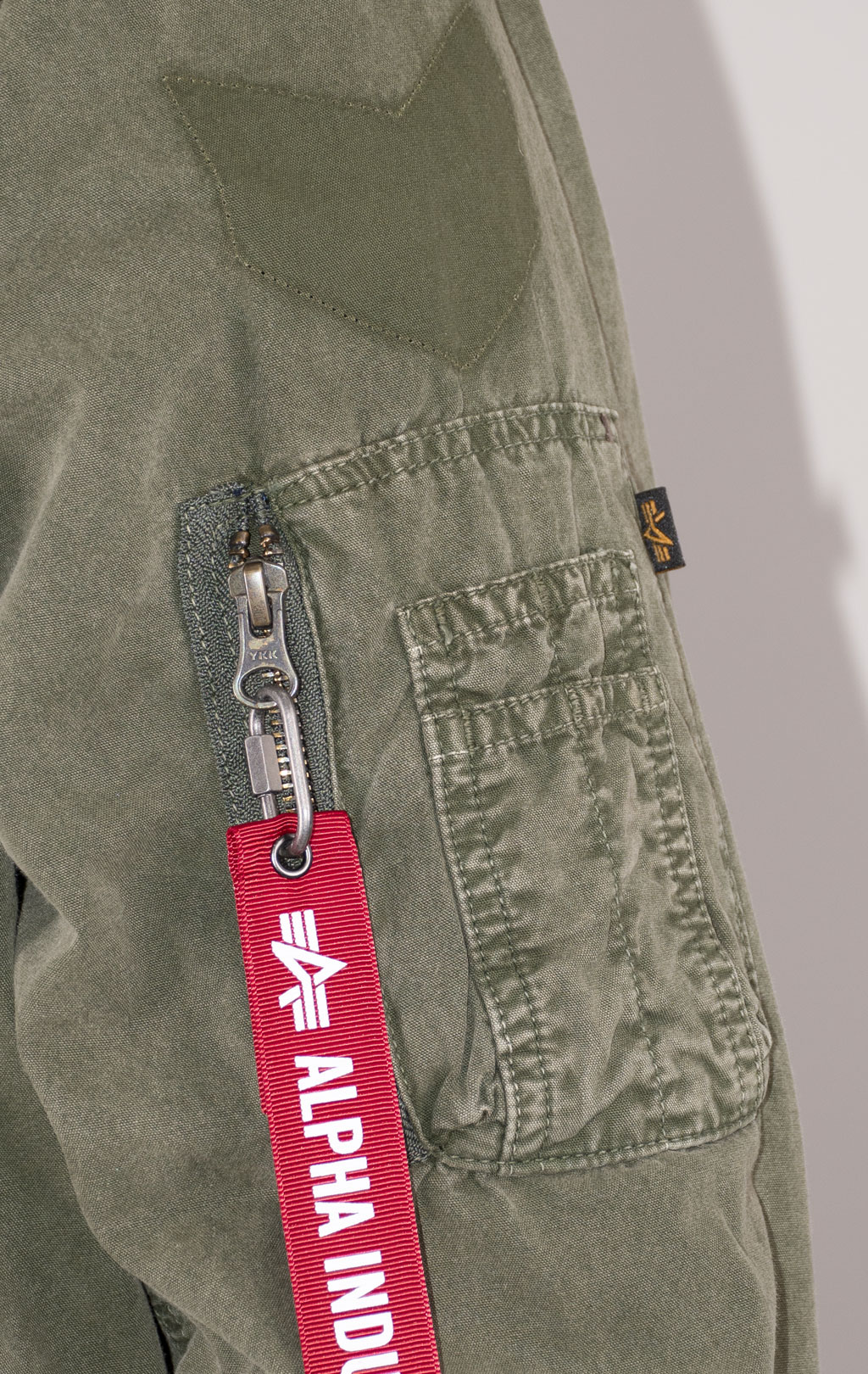 Бомбер-ветровка ALPHA INDUSTRIES L-2B RIP AND REPAIR FLIGHT JACKET SS 24 m OG-107 green 