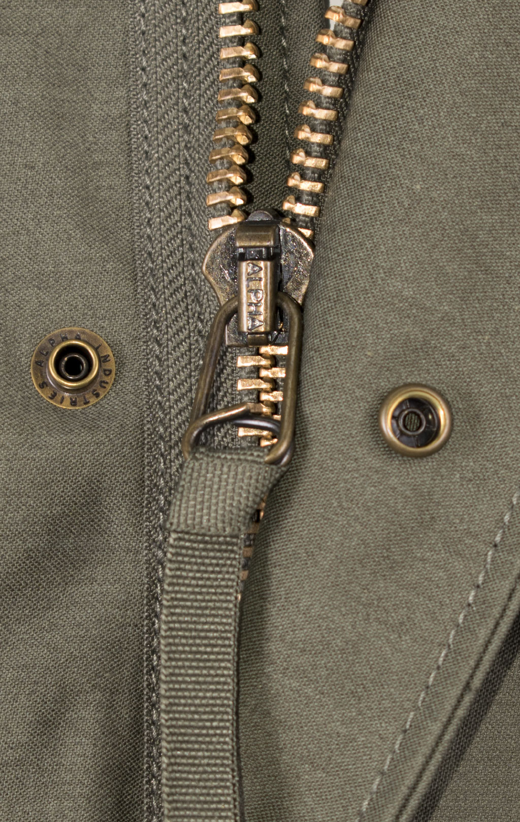 Куртка ALPHA INDUSTRIES M-65 CLASSIC (HERITAGE) olive 