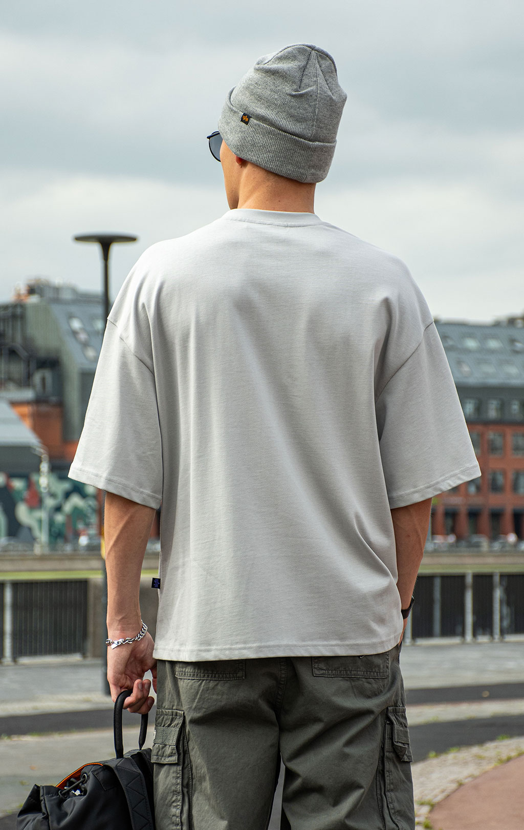 Футболка ALPHA INDUSTRIES BASE T pastel grey 