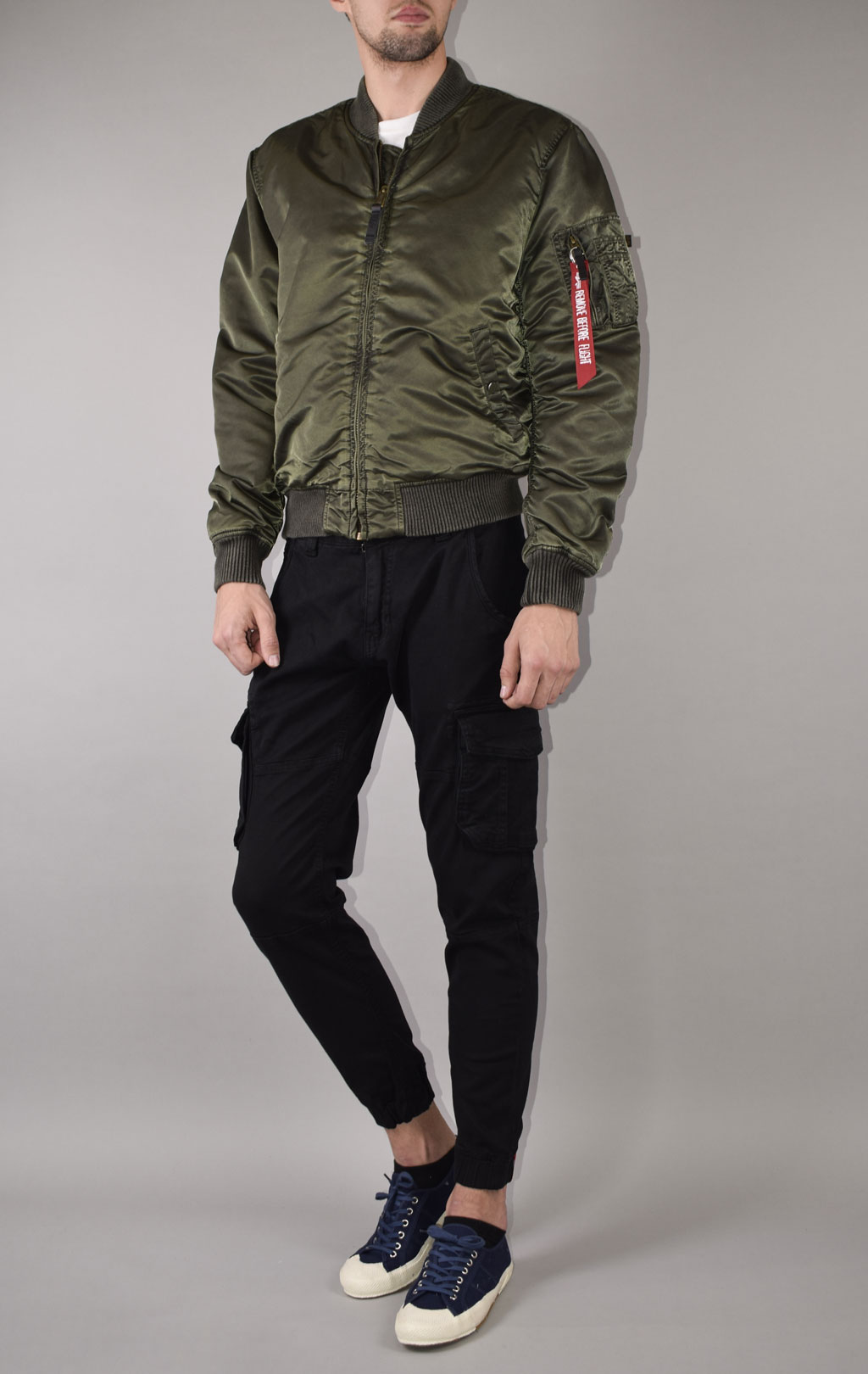 Бомбер ALPHA INDUSTRIES MA-1 VF-59 BATTLEWASH washed black olive 