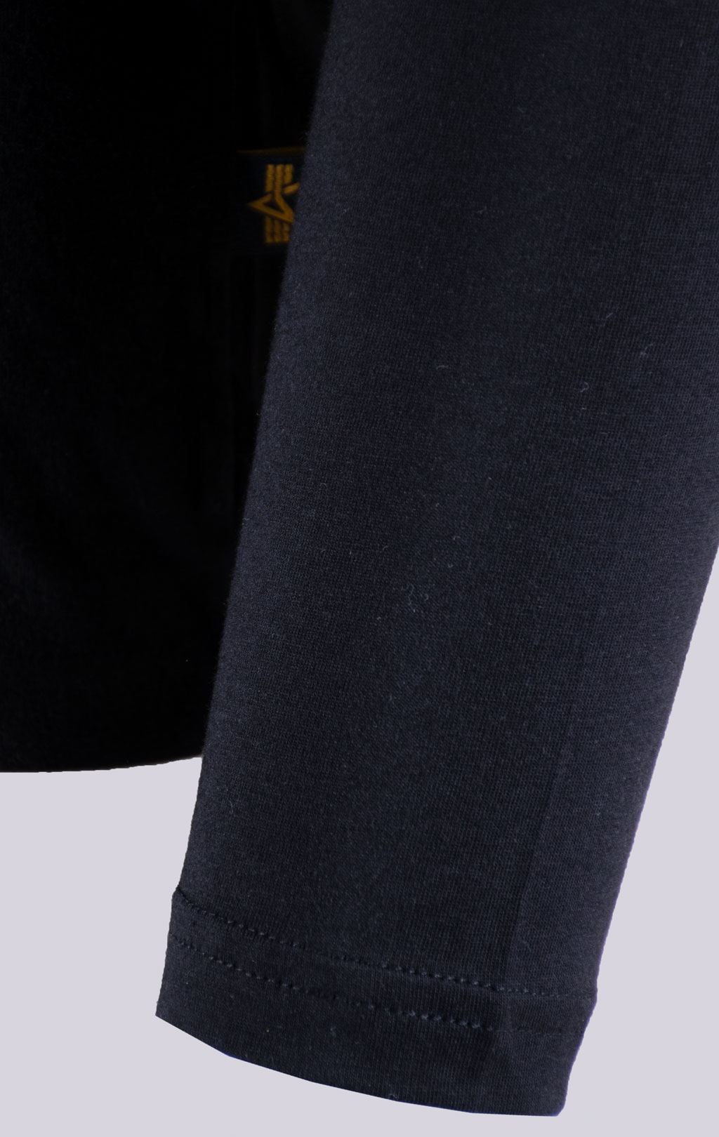 Лонгслив ALPHA INDUSTRIES BASIC LS black 