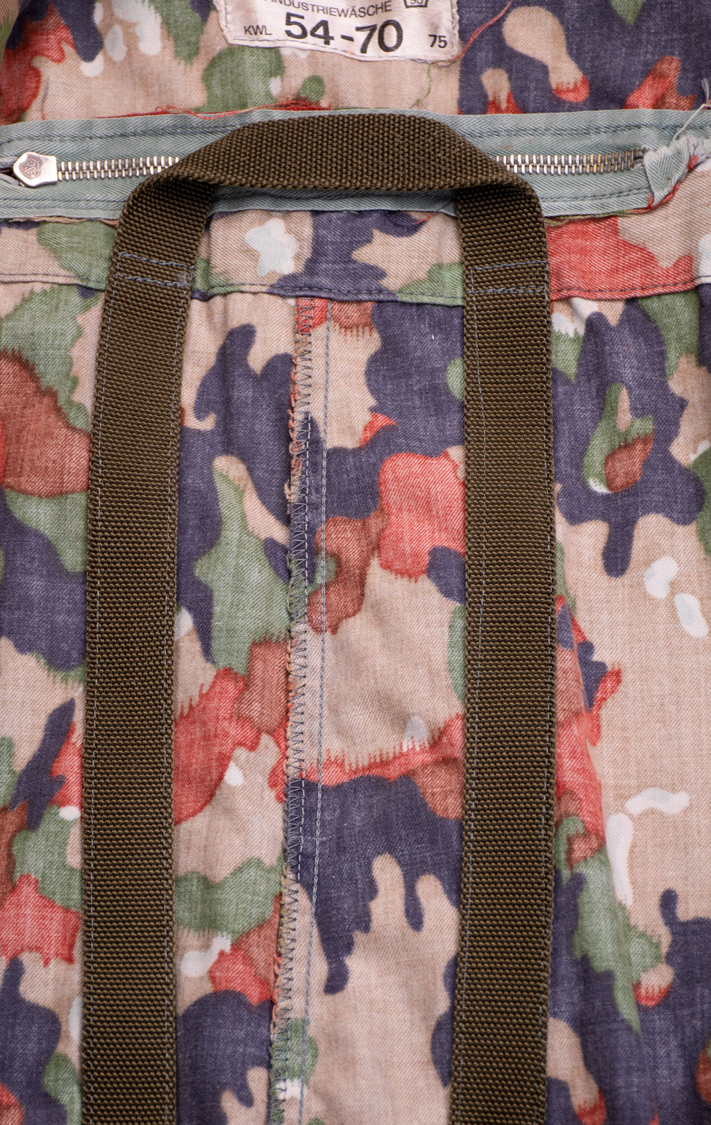 Комбинезон танковый camo б/у Швейцария