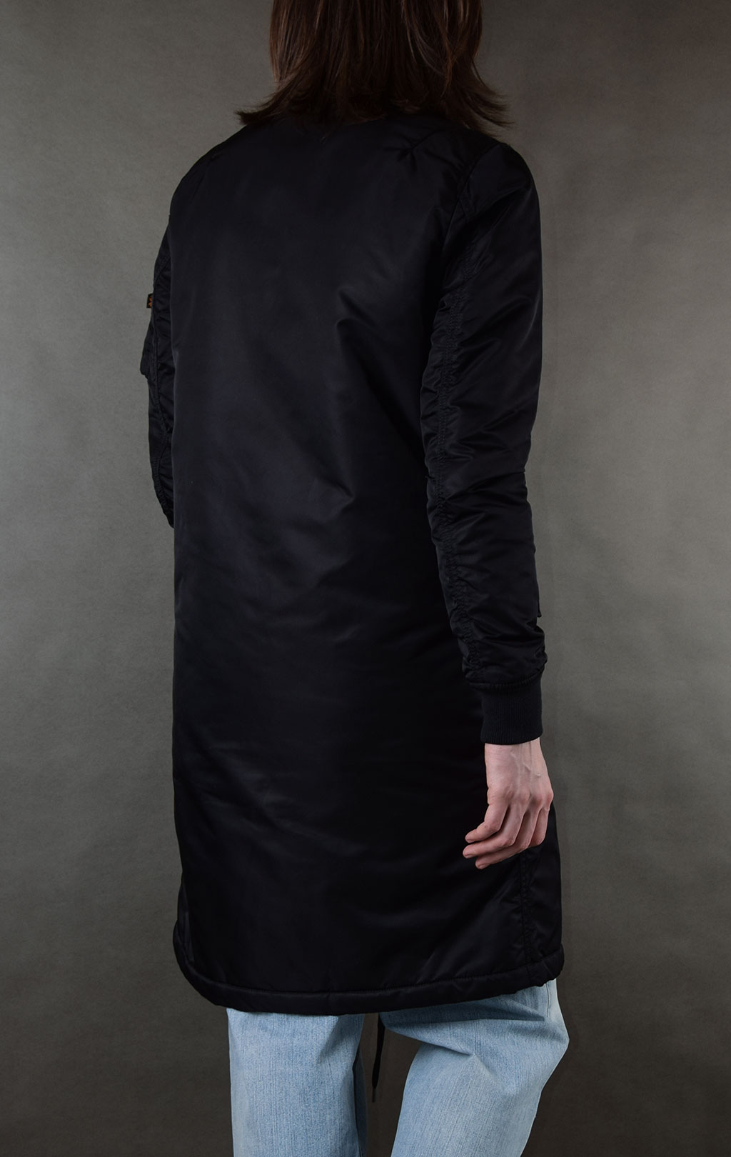 Женская куртка-бомбер удлинённая ALPHA INDUSTRIES MA-1 COAT PM black 