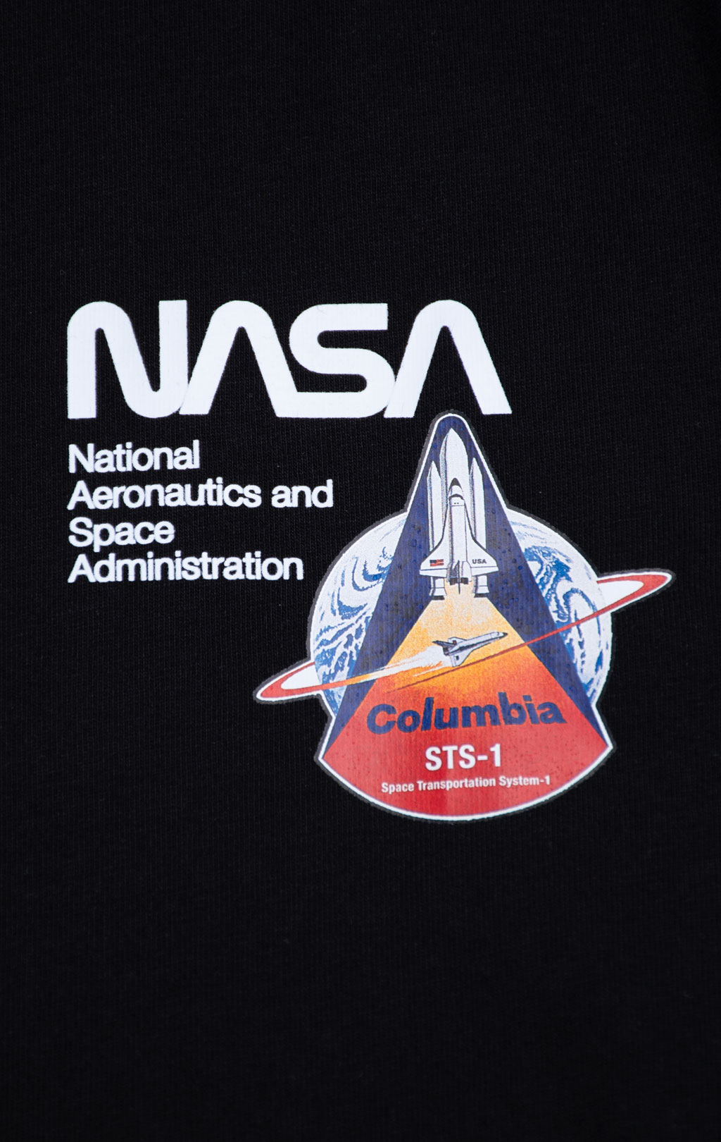 Футболка ALPHA INDUSTRIES NASA COLUMBIA TEE плотная FW 21/22 black 