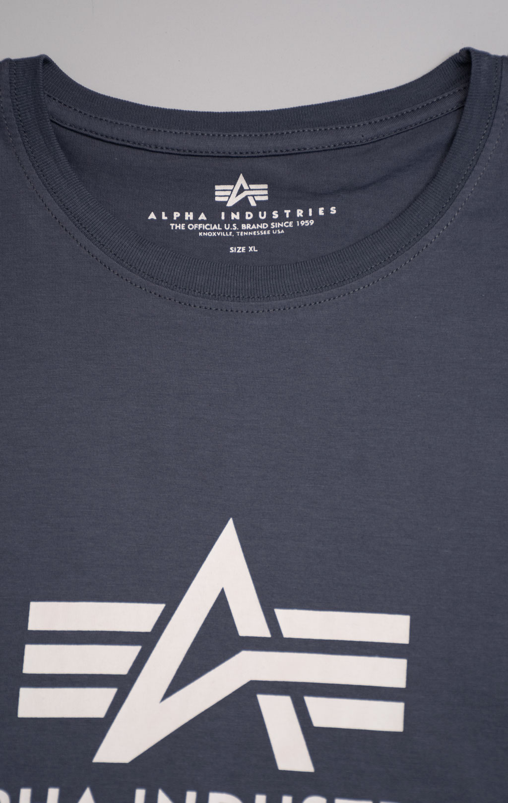 Футболка ALPHA INDUSTRIES BASIC T grey black 