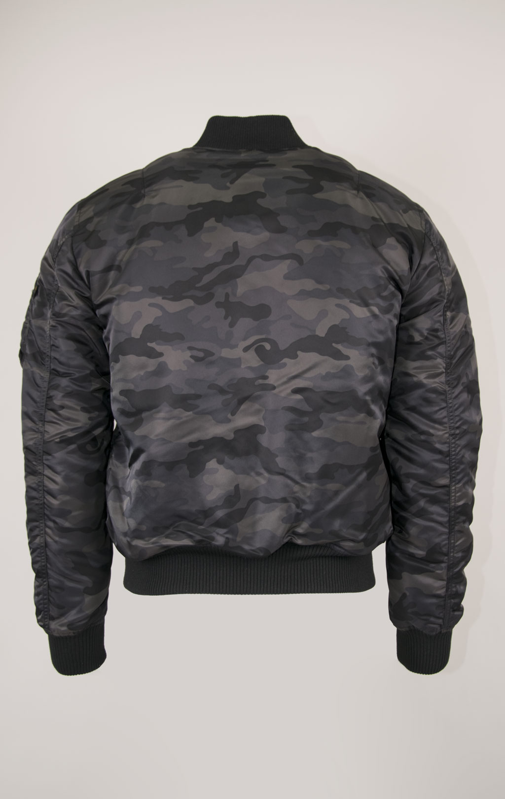 Бомбер ALPHA INDUSTRIES MA-1 VF 59 black camo 