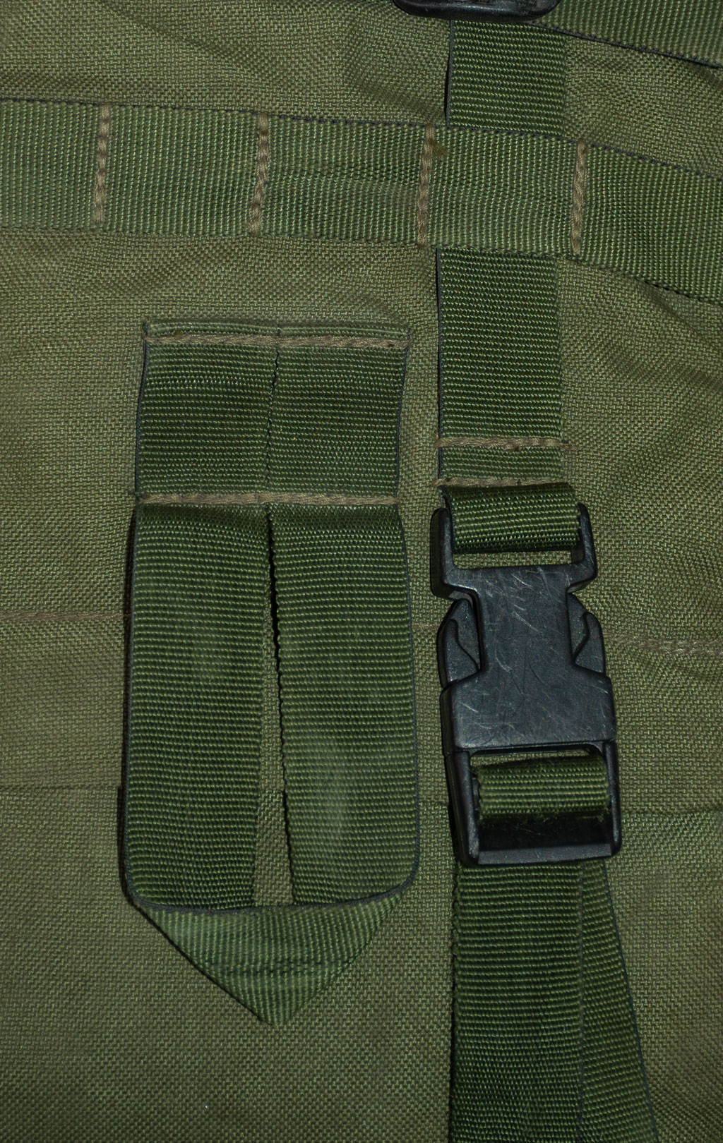 Рюкзак боевой LOWE 115 MOLLE с боковыми подсумками olive б/у 