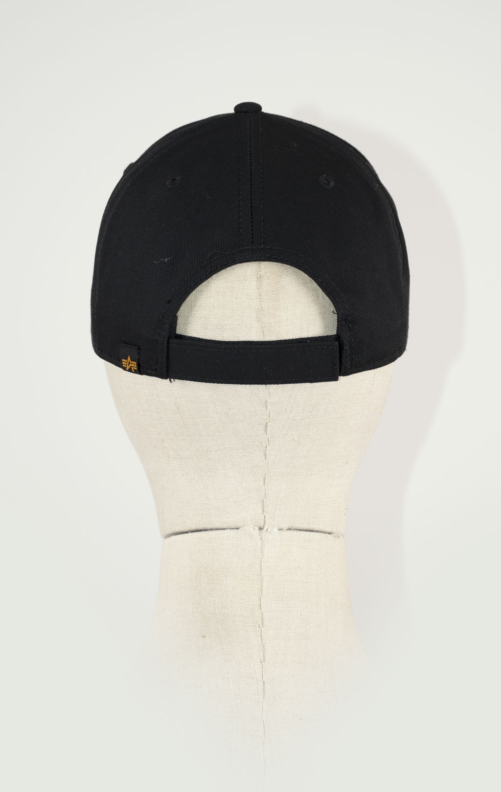 Бейсболка ALPHA INDUSTRIES VELCRO CAP black 