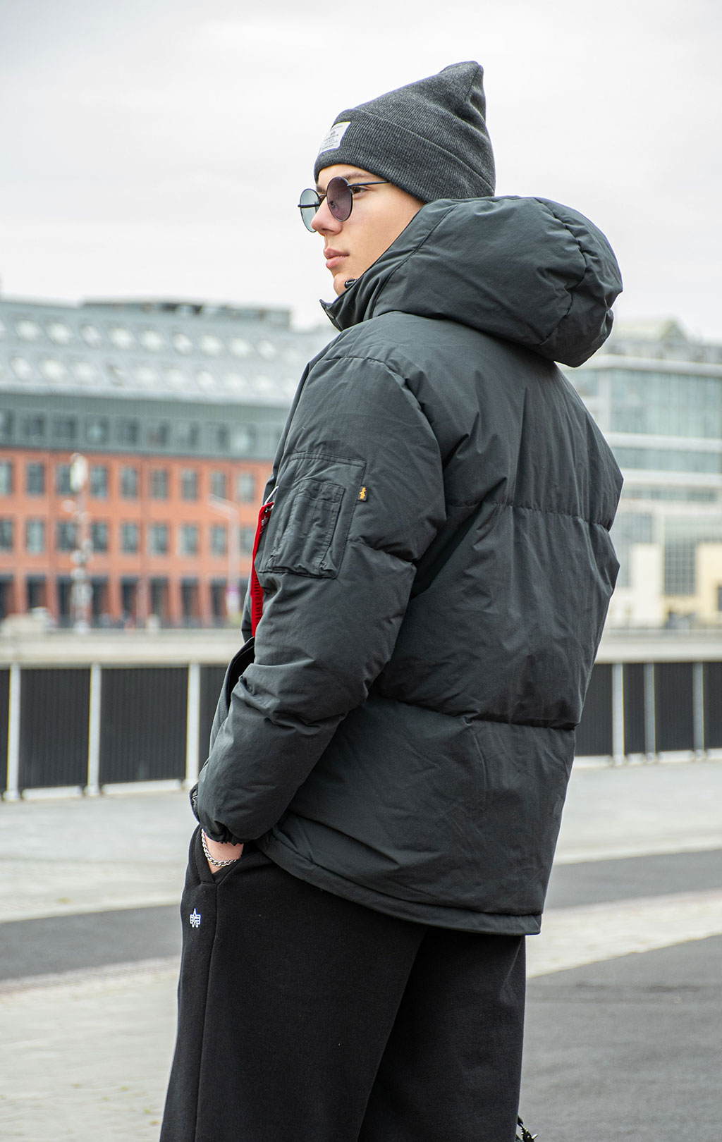 Куртка ALPHA INDUSTRIES PUFFER PARKA FW 25/26 black 