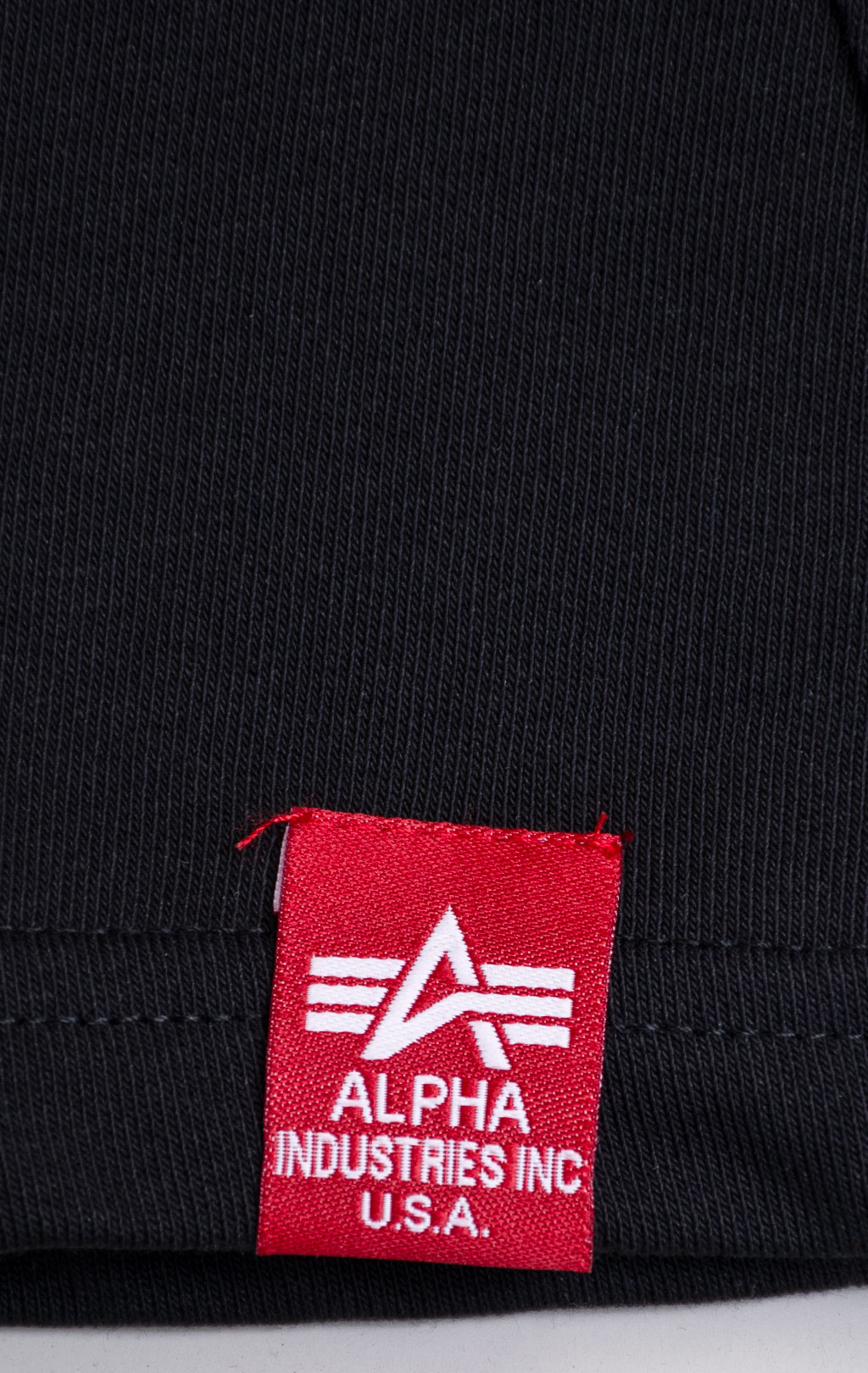 Футболка с капюшоном ALPHA INDUSTRIES BASIC T Hooded black 