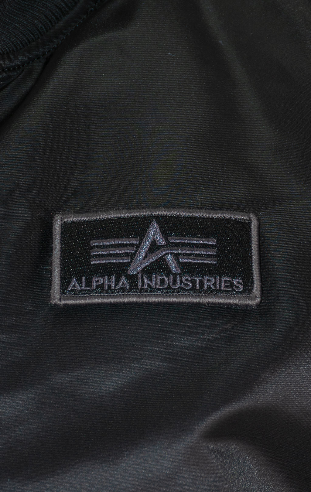 Куртка-бомбер лётная ALPHA INDUSTRIES MA-1 D-Tec black/black 