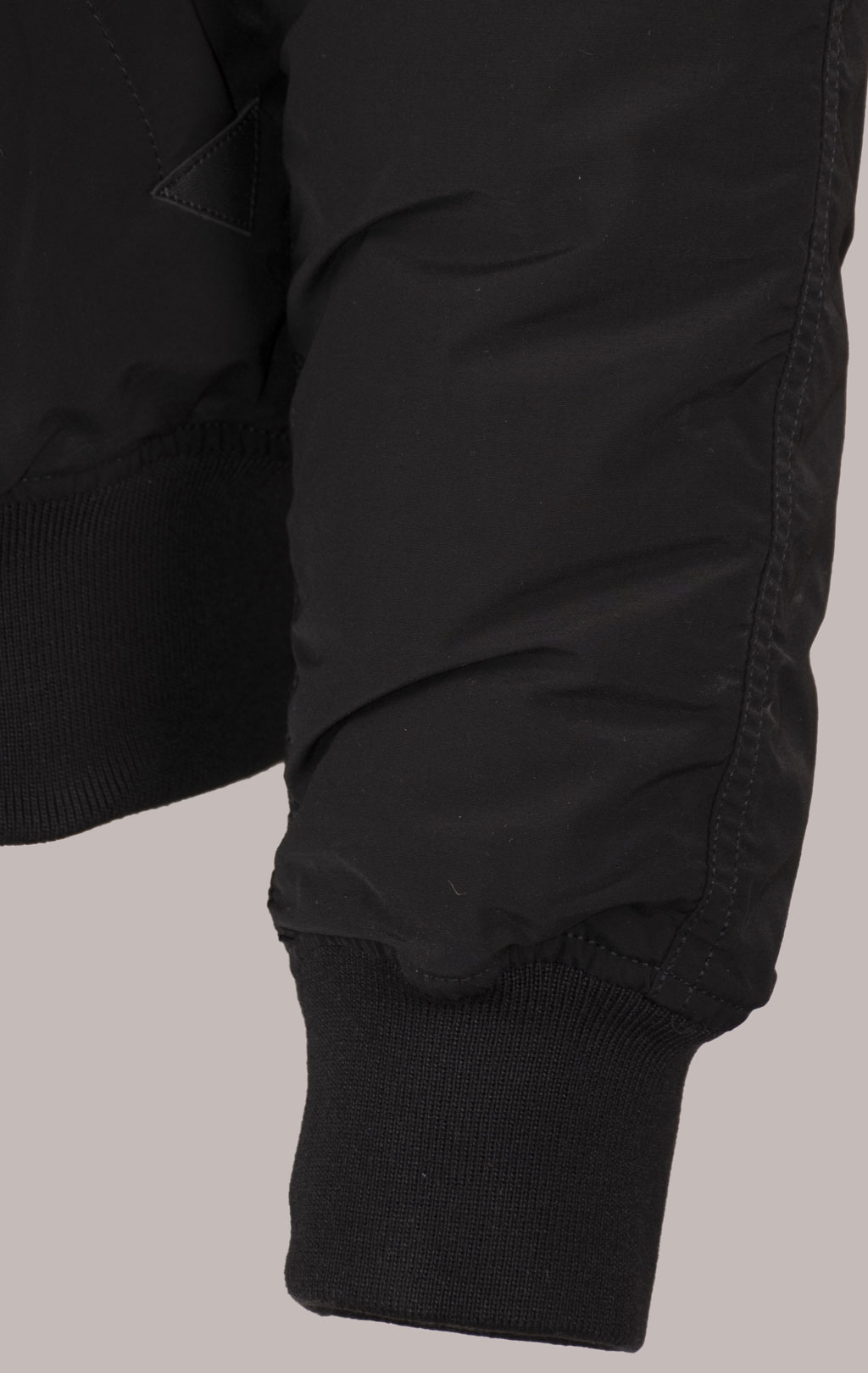 Аляска ALPHA INDUSTRIES N-2B ALTITUDE FW 24/25 black 