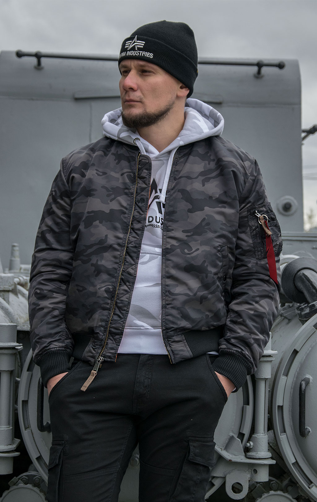 Бомбер ALPHA INDUSTRIES MA-1 VF 59 black camo 