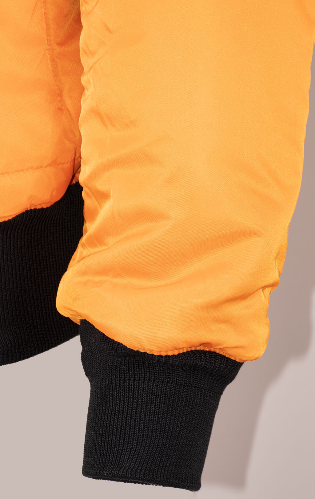 Бомбер ALPHA INDUSTRIES MA-1 original fit FW 24/25 black 