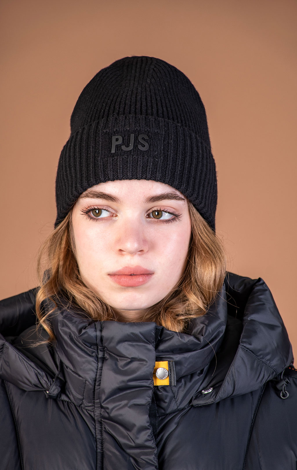Шапка вязаная PARAJUMPERS PJS HAT FW 25/26 black 