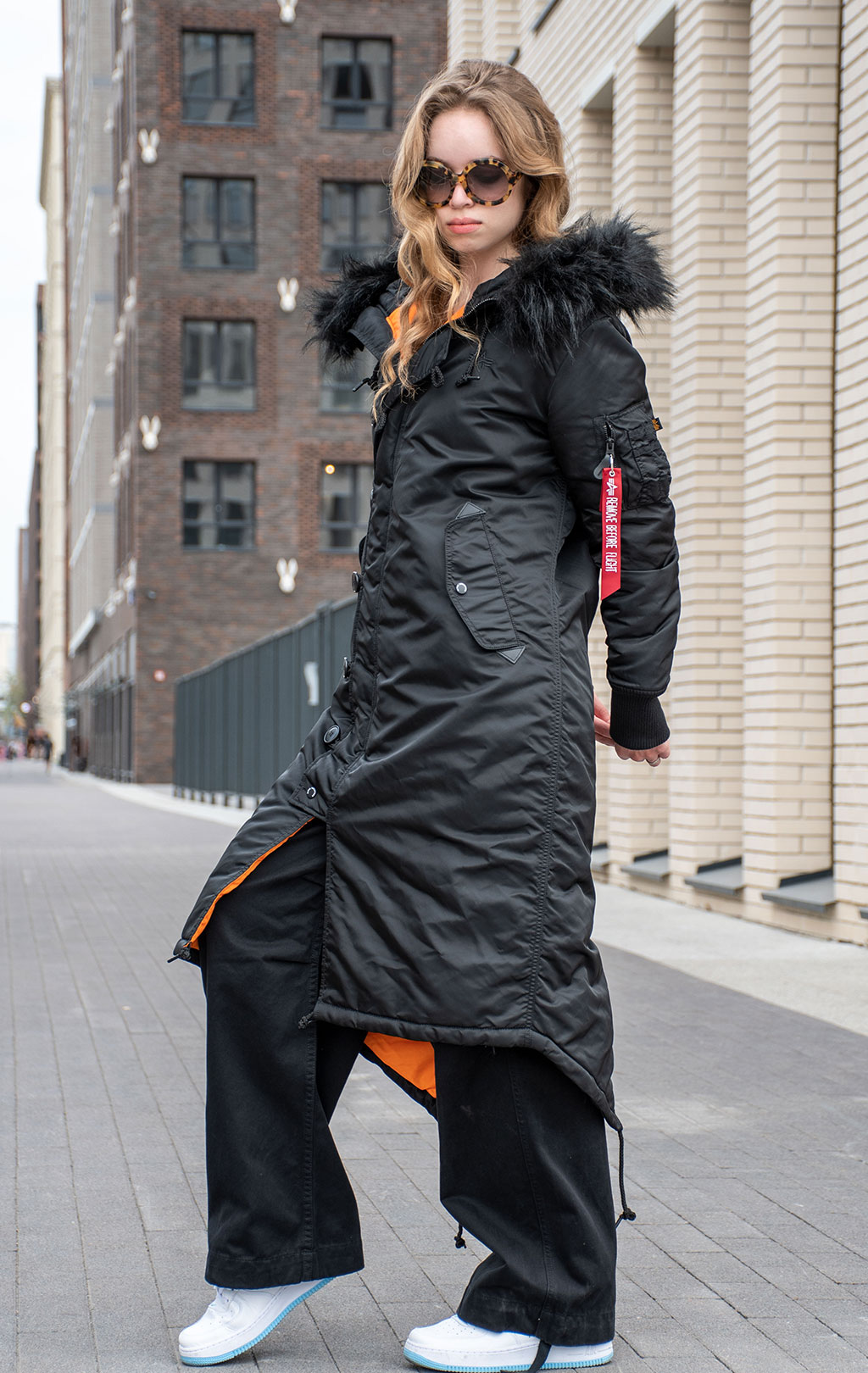 Женская куртка-парка ALPHA INDUSTRIES LONG FISHTAIL black 
