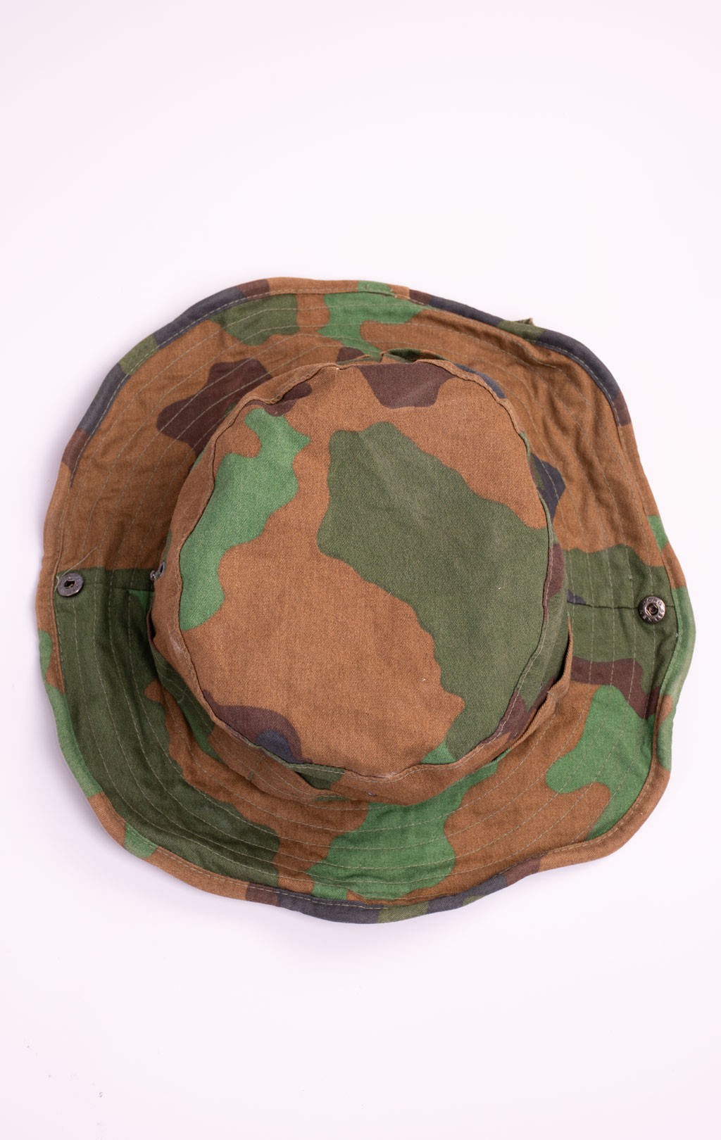 Панама с защитой шеи и каркасом jungle camo б/у Голландия