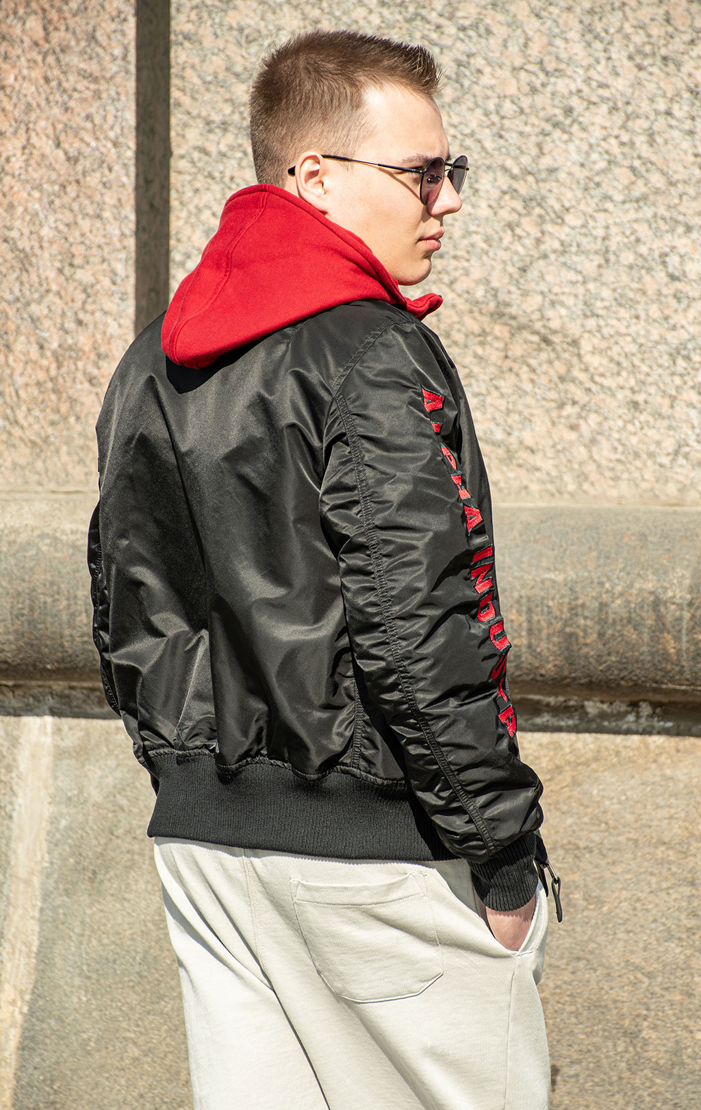 Куртка-бомбер лётная ALPHA INDUSTRIES MA-1 D-Tec SE black/red 