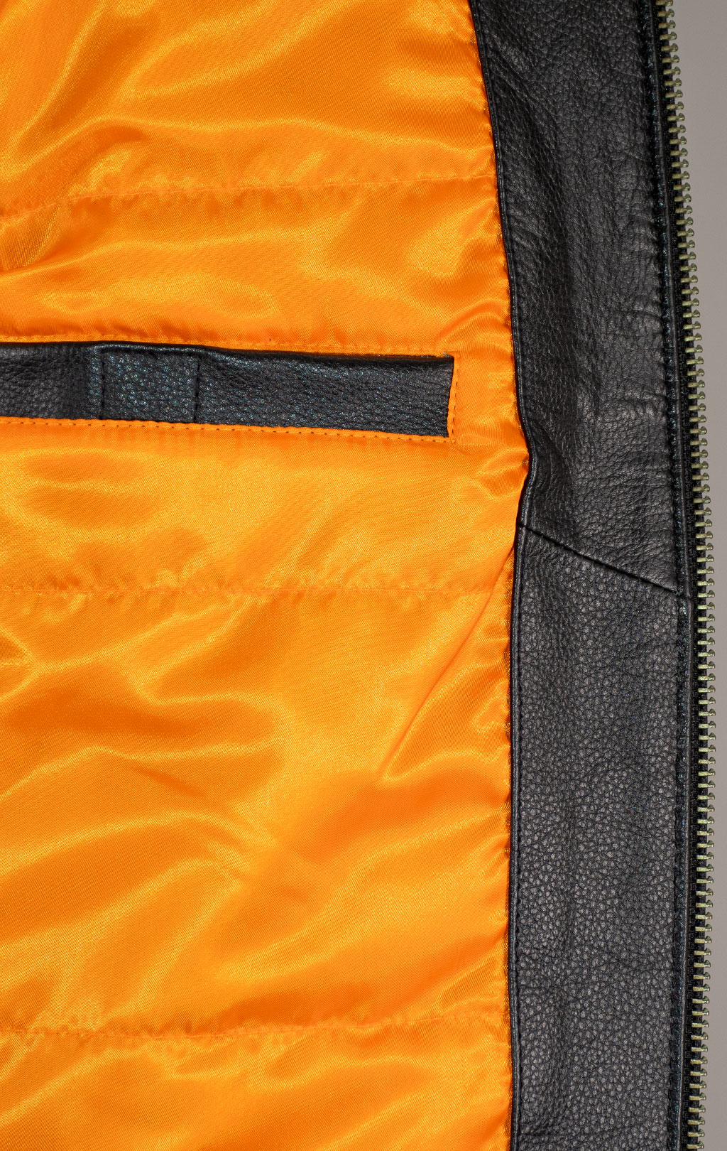 Куртка-бомбер лётная ALPHA INDUSTRIES MA-1 LEATHER LF кожа black 