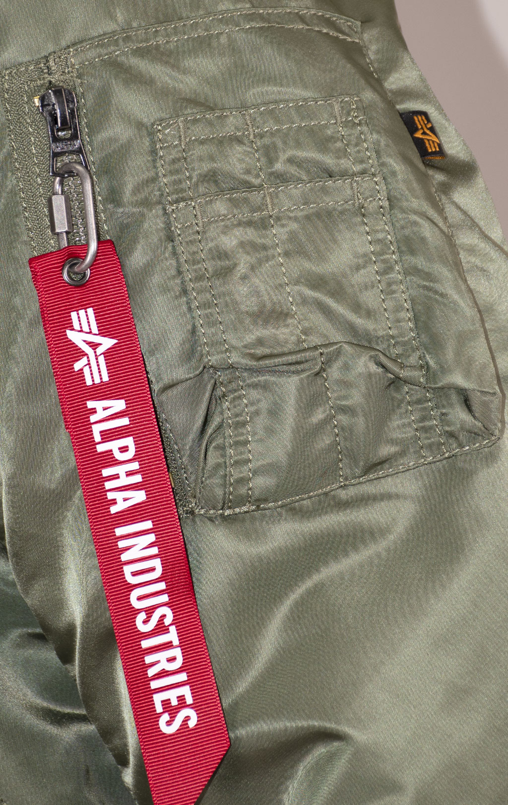 Бомбер ALPHA INDUSTRIES MA-1 HERITAGE FIT FLIGHT JACKET FW 26/27 sage 