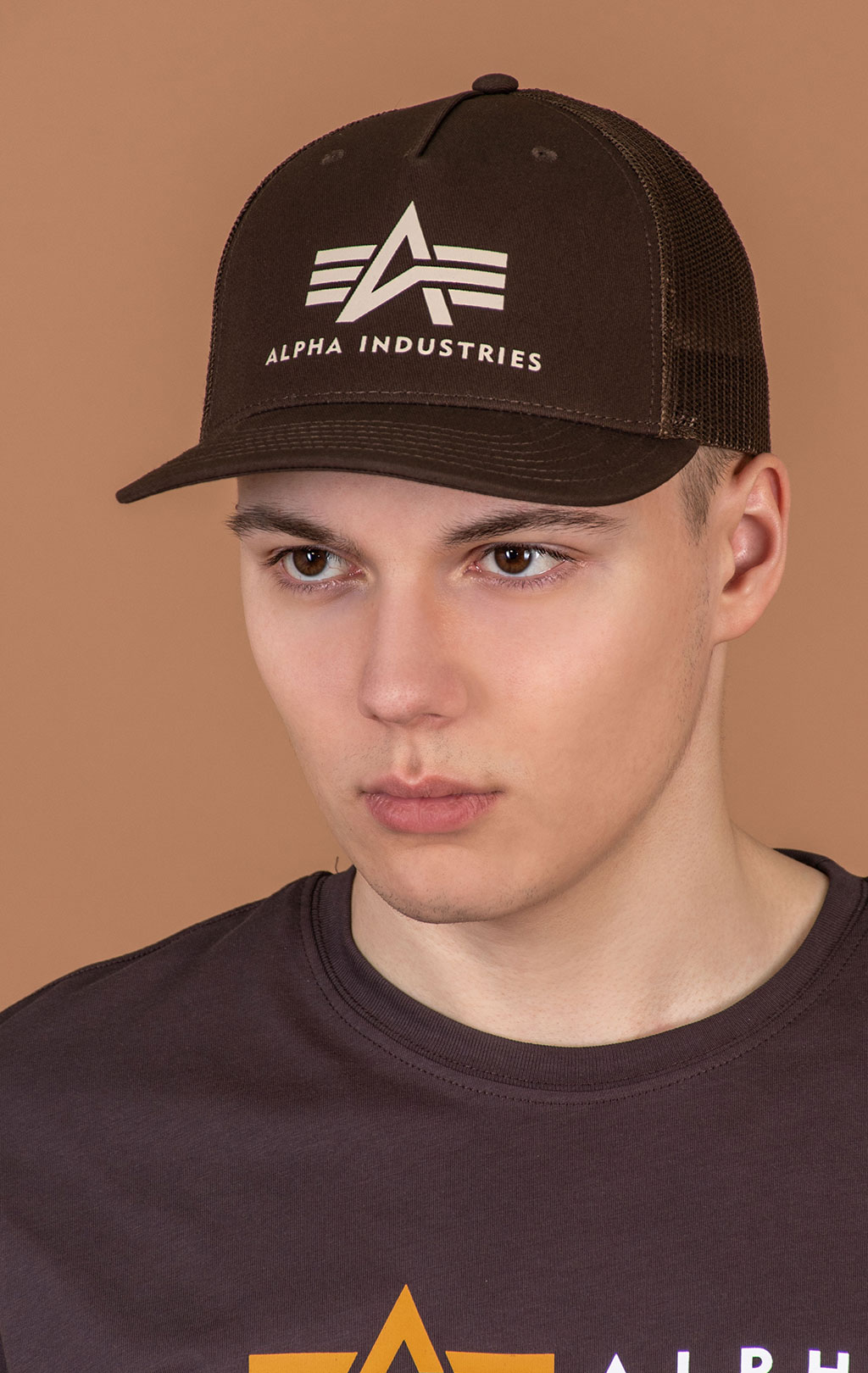 Бейсболка ALPHA INDUSTRIES BASIC TRUCKER CAP hunter brown 