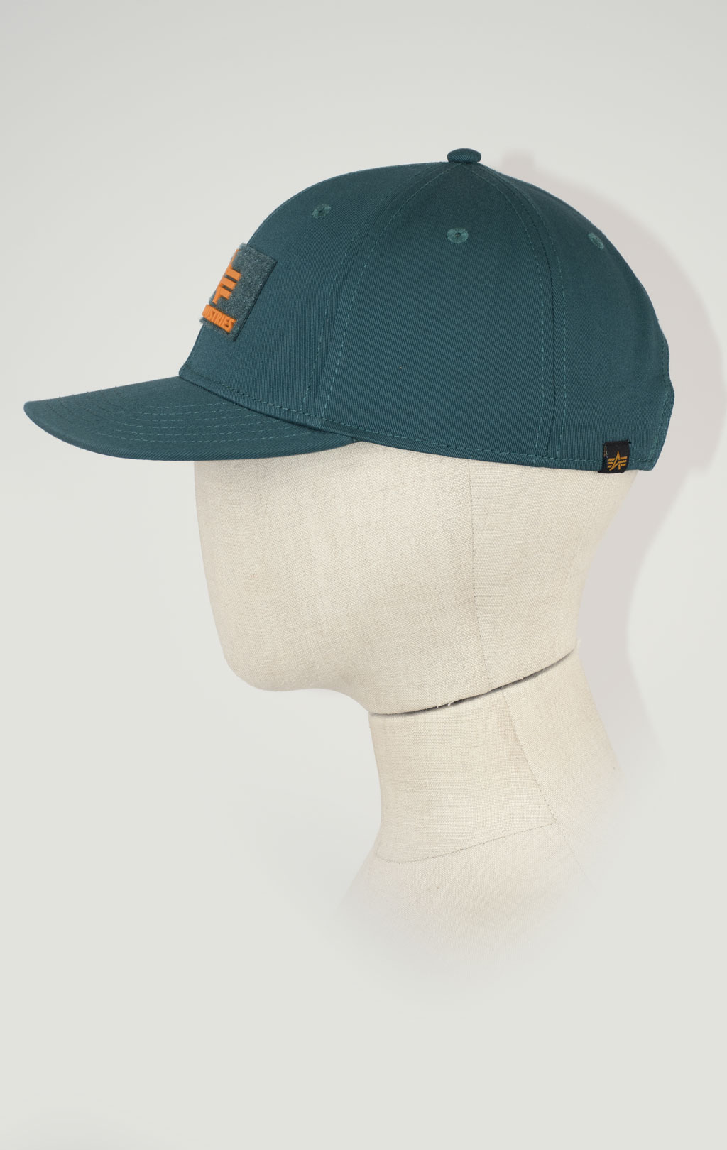 Бейсболка ALPHA INDUSTRIES VELCRO CAP II force green 