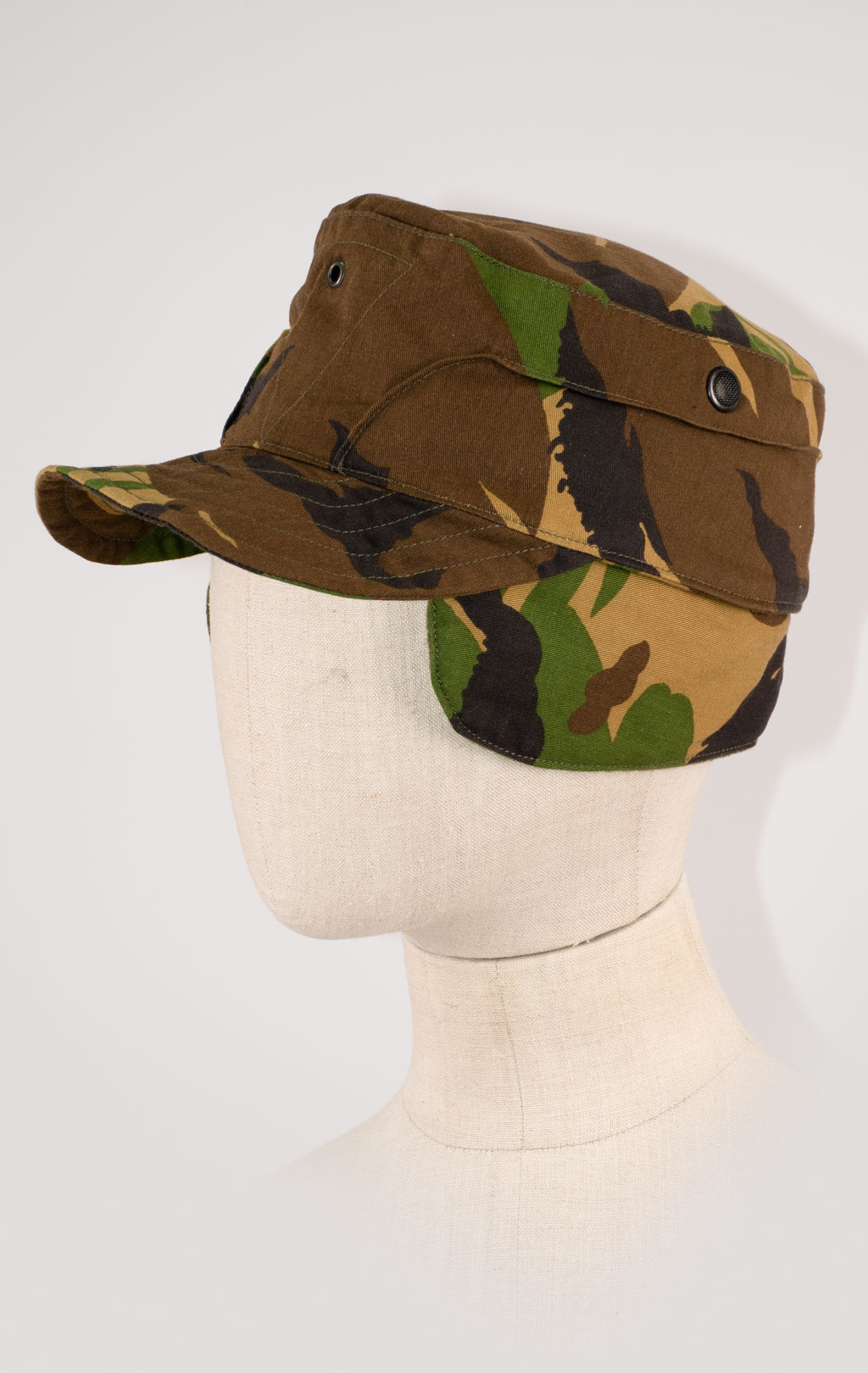 Кепка утеплённая EARFLAP dpm б/у Голландия
