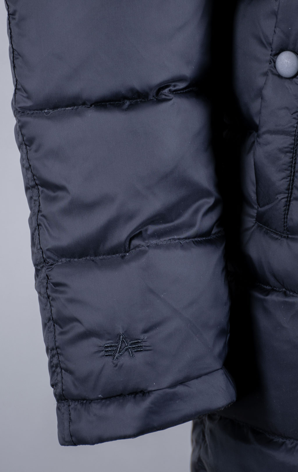 Аляска-пуховик ALPHA INDUSTRIES JACQUARD DOWN N-3B camo black 