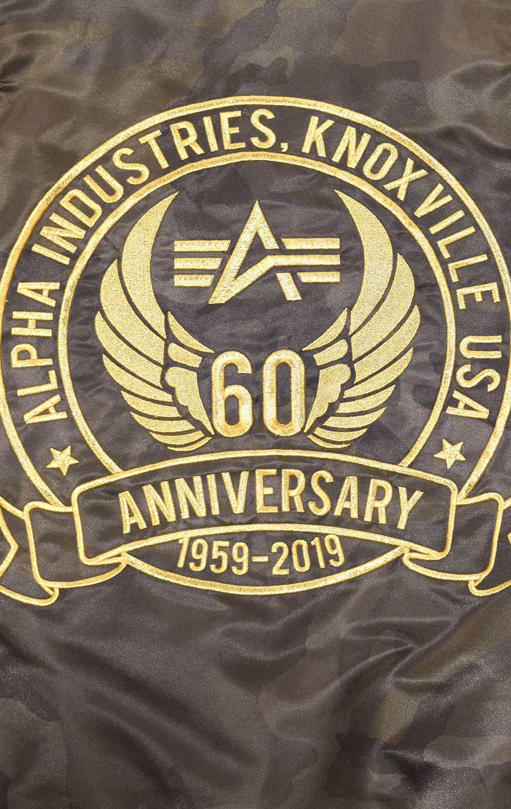 Бомбер ALPHA INDUSTRIES MA-1 60TH ANNIVERSARY dark olive camo 