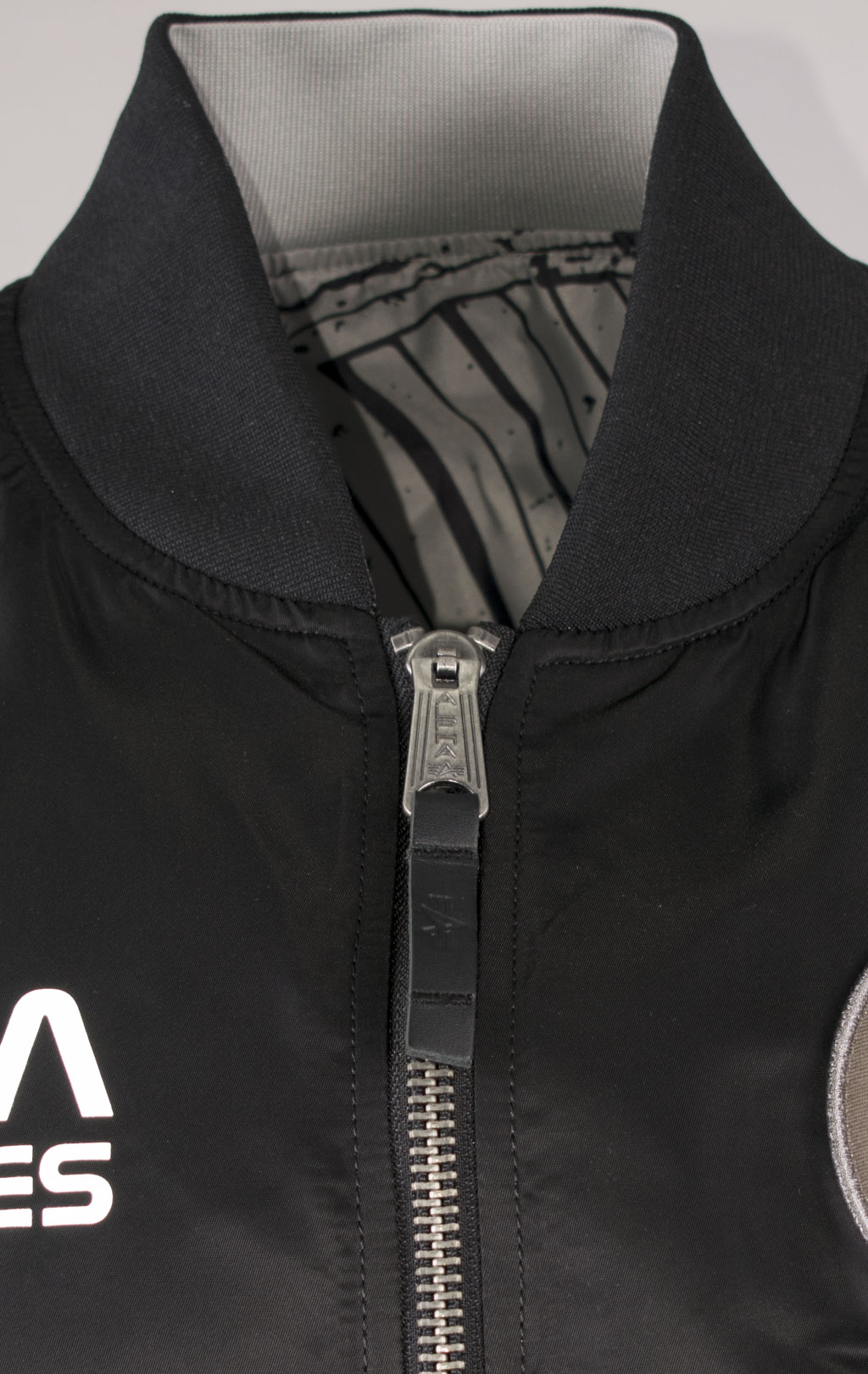 Ветровка-бомбер ALPHA INDUSTRIES MA-1 MOON LANDING REVERSIBLE black 