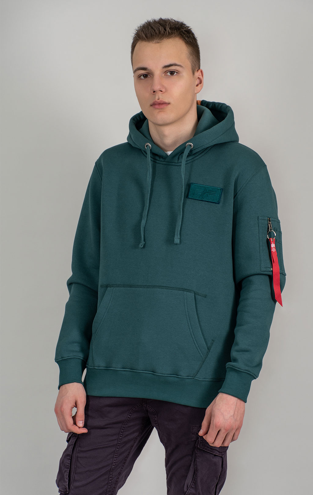 Толстовка ALPHA INDUSTRIES RED STRIPE HOODY force green 