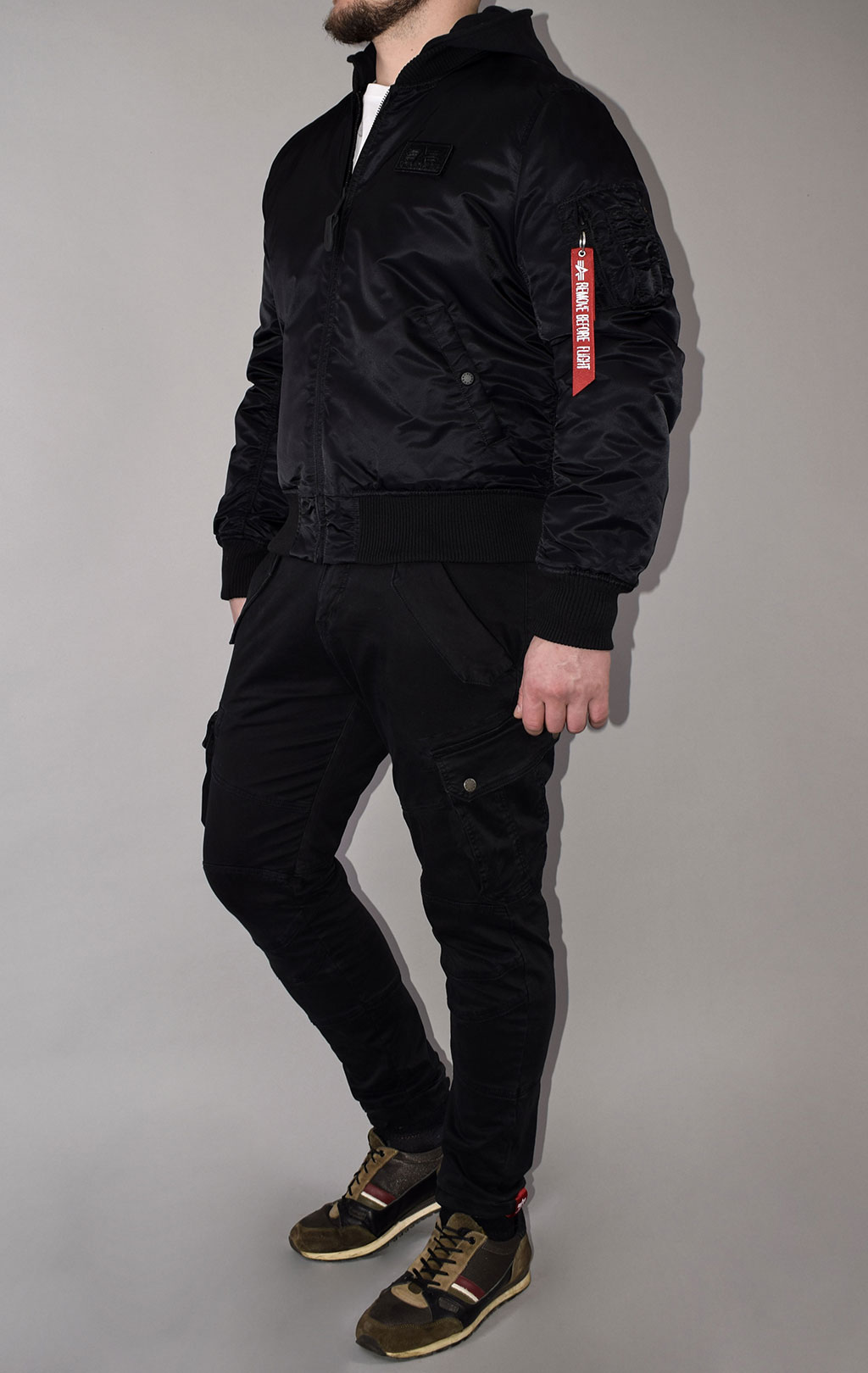 Бомбер ALPHA INDUSTRIES MA-1 ZH BACK PRINT black/yellow gold 