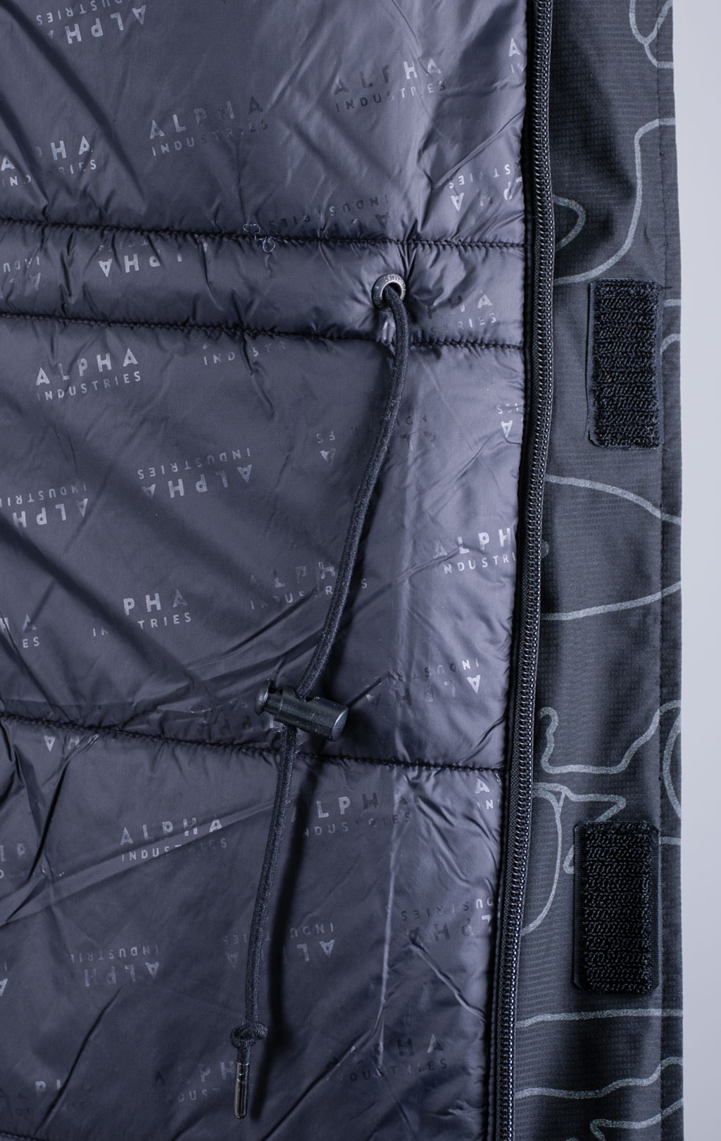 Аляска ALPHA INDUSTRIES N-3B PRIMALOFT PARKA reflective black camo 