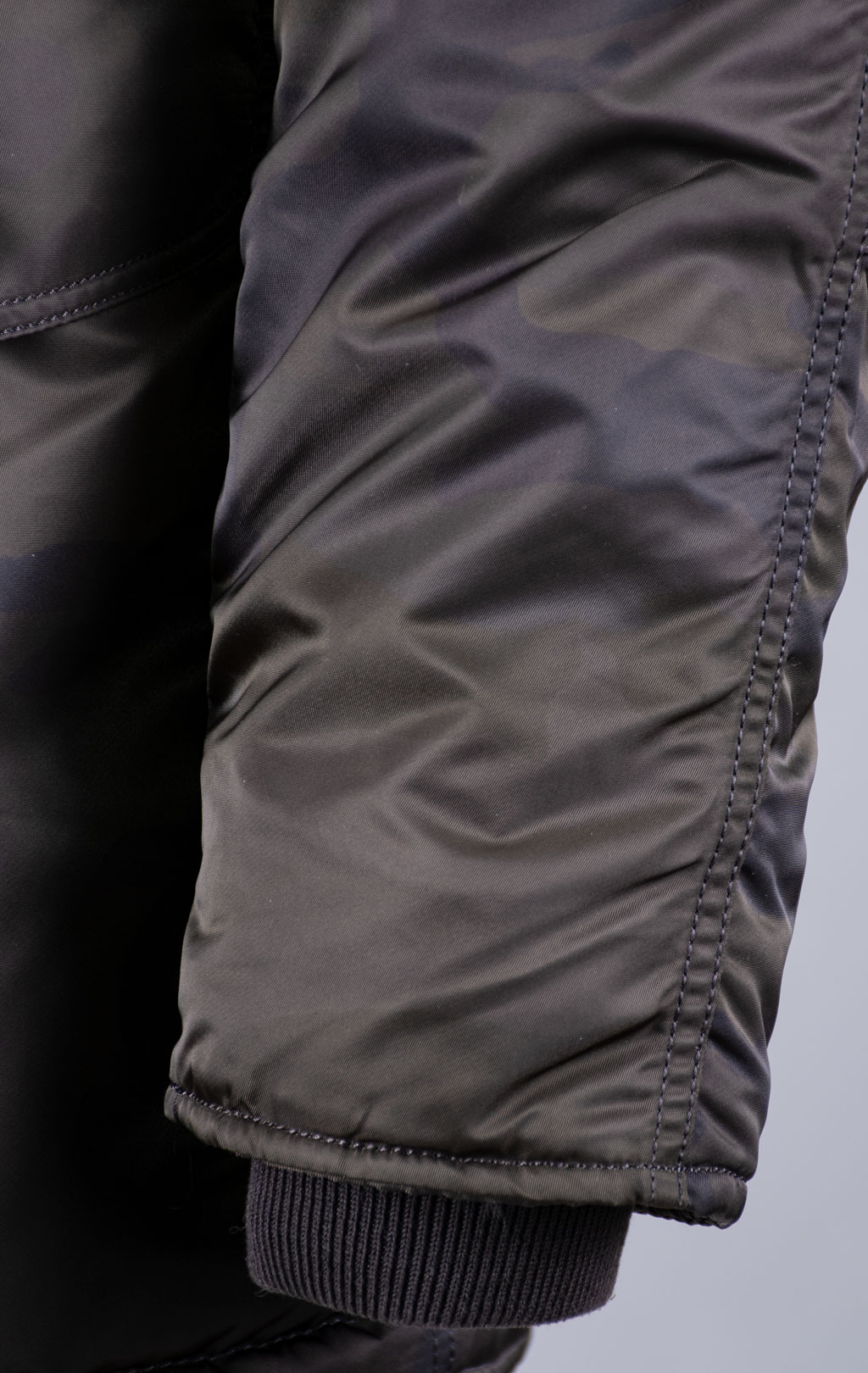 Аляска ALPHA INDUSTRIES N-3B PM dark olive camo 