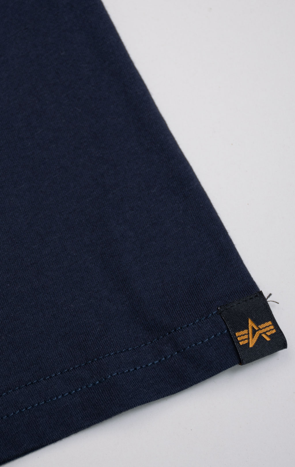 Футболка ALPHA INDUSTRIES ALPHA INLAY rep. blue 
