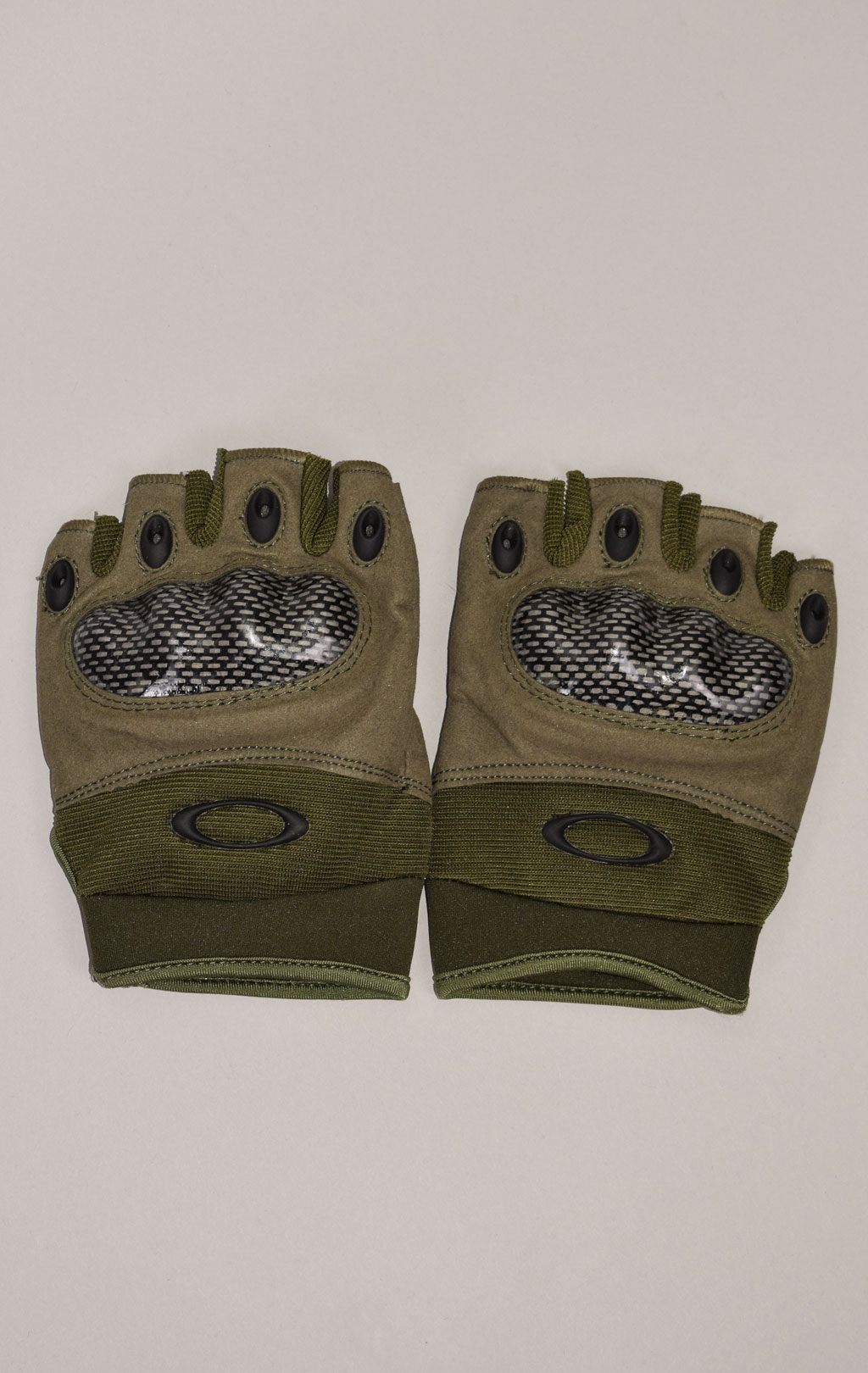 Перчатки тактические OK ASSAULT с пласт. защитой без пальцев green 