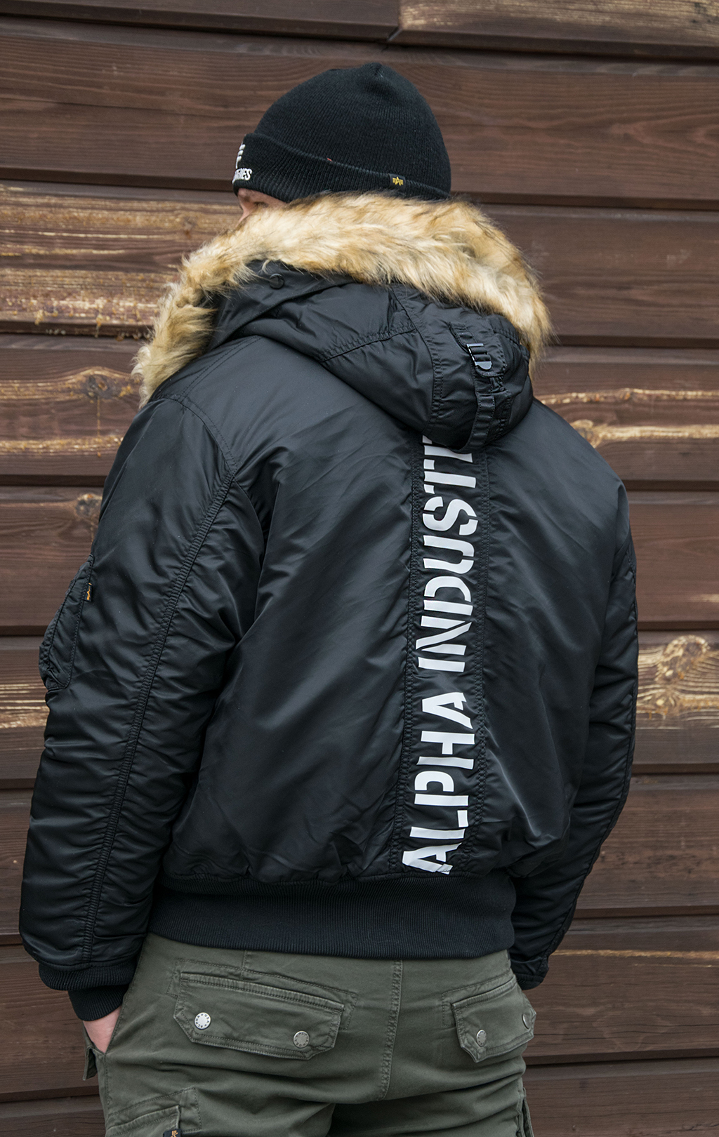 Аляска короткая ALPHA INDUSTRIES 45P HOODED CUSTOM black/reflective 
